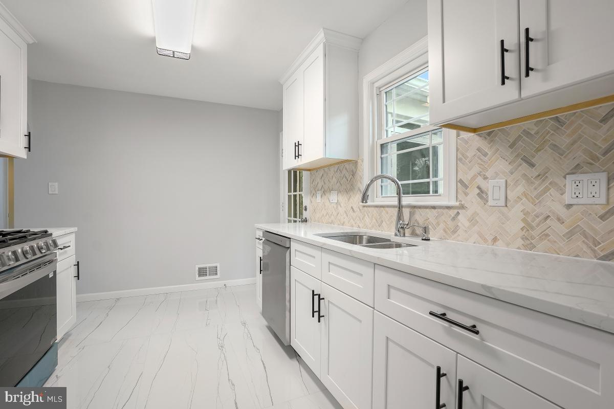 CATONSVILLE HEIGHTS - Residential