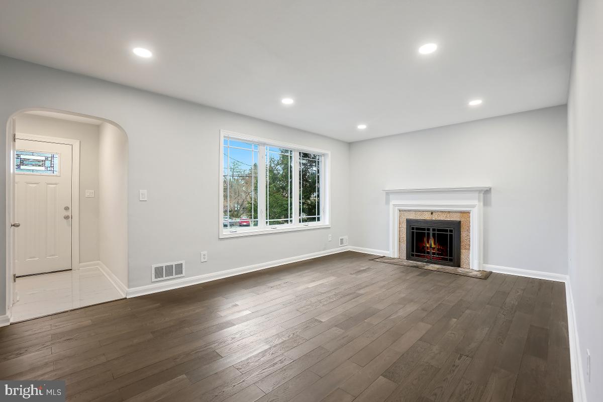 CATONSVILLE HEIGHTS - Residential