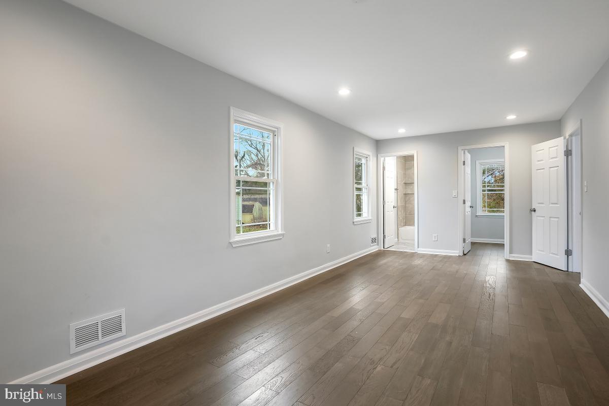 CATONSVILLE HEIGHTS - Residential