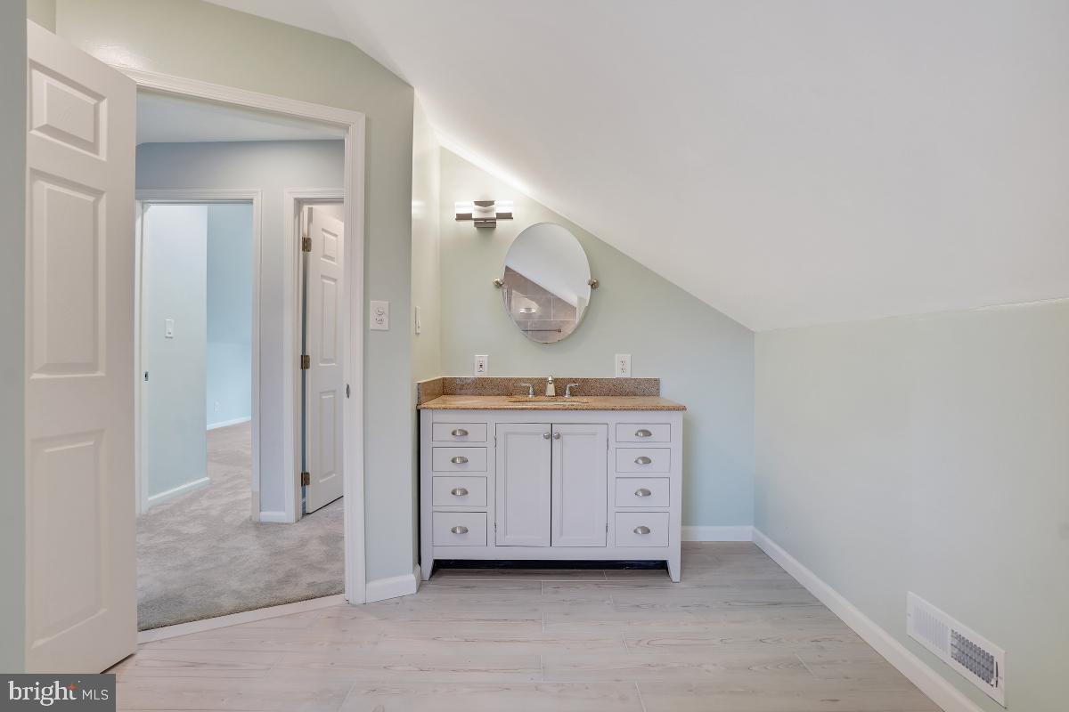 CATONSVILLE HEIGHTS - Residential