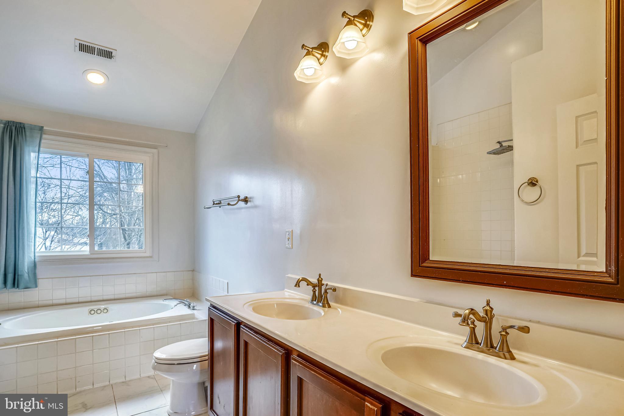 SPRINGFIELD FOREST - Residential