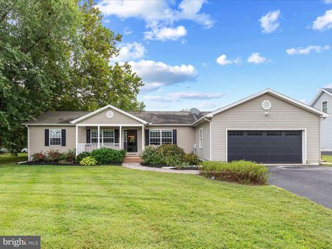 Photo of 112 Honolulu Road, FRANKFORD, DE 19945 (MLS # DESU2095626)