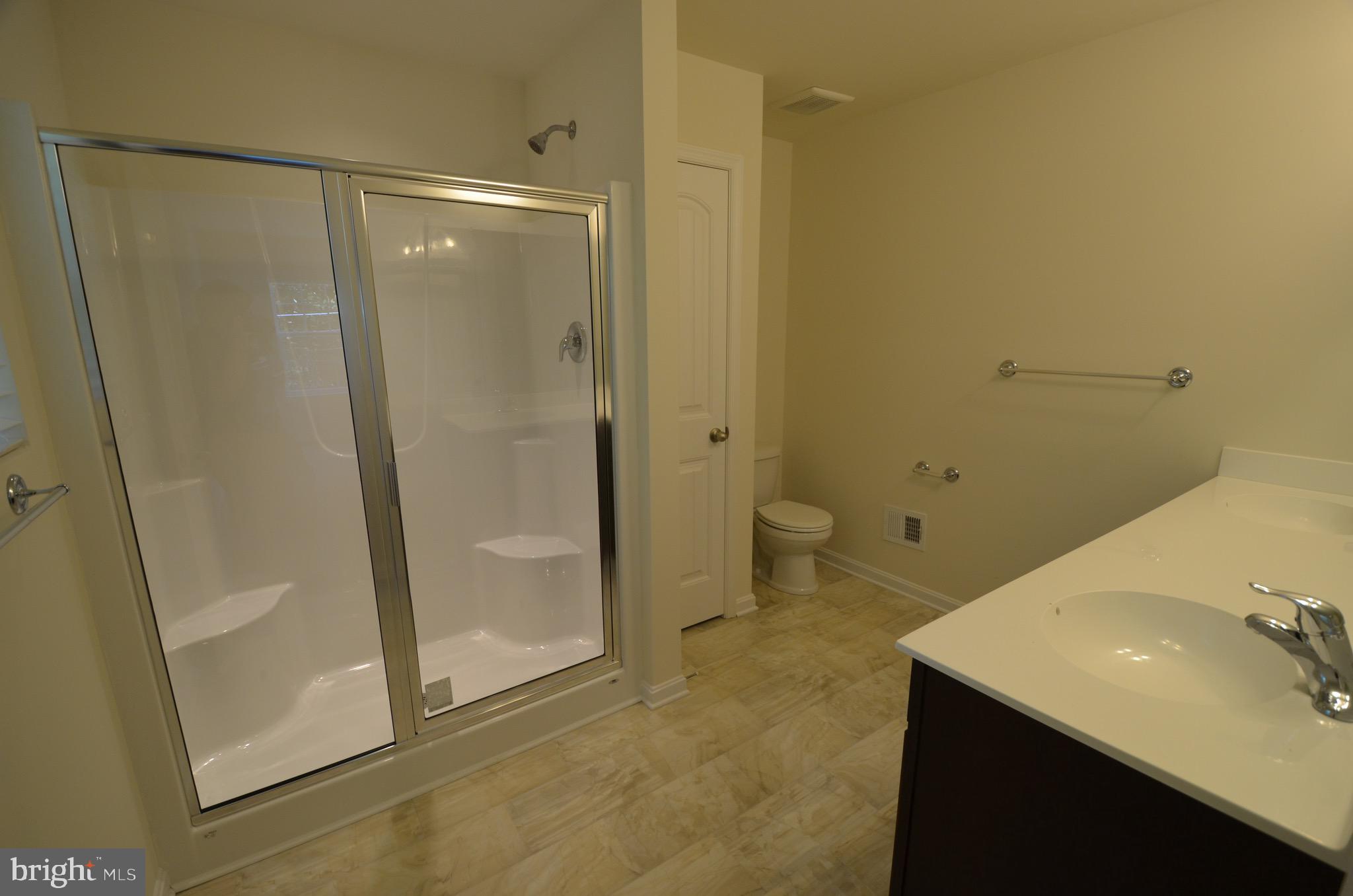 DEALE - Residential Lease