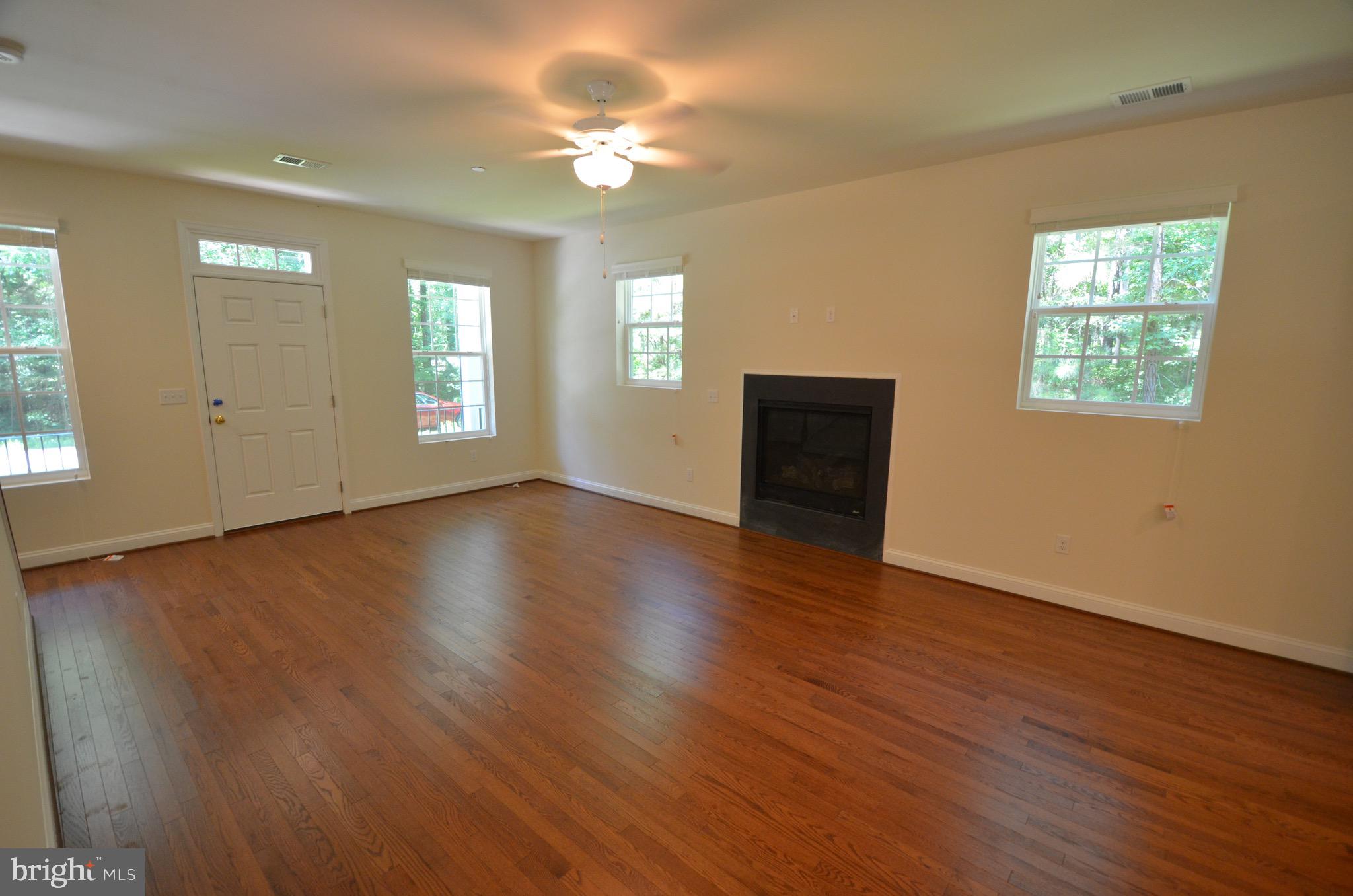 DEALE - Residential Lease