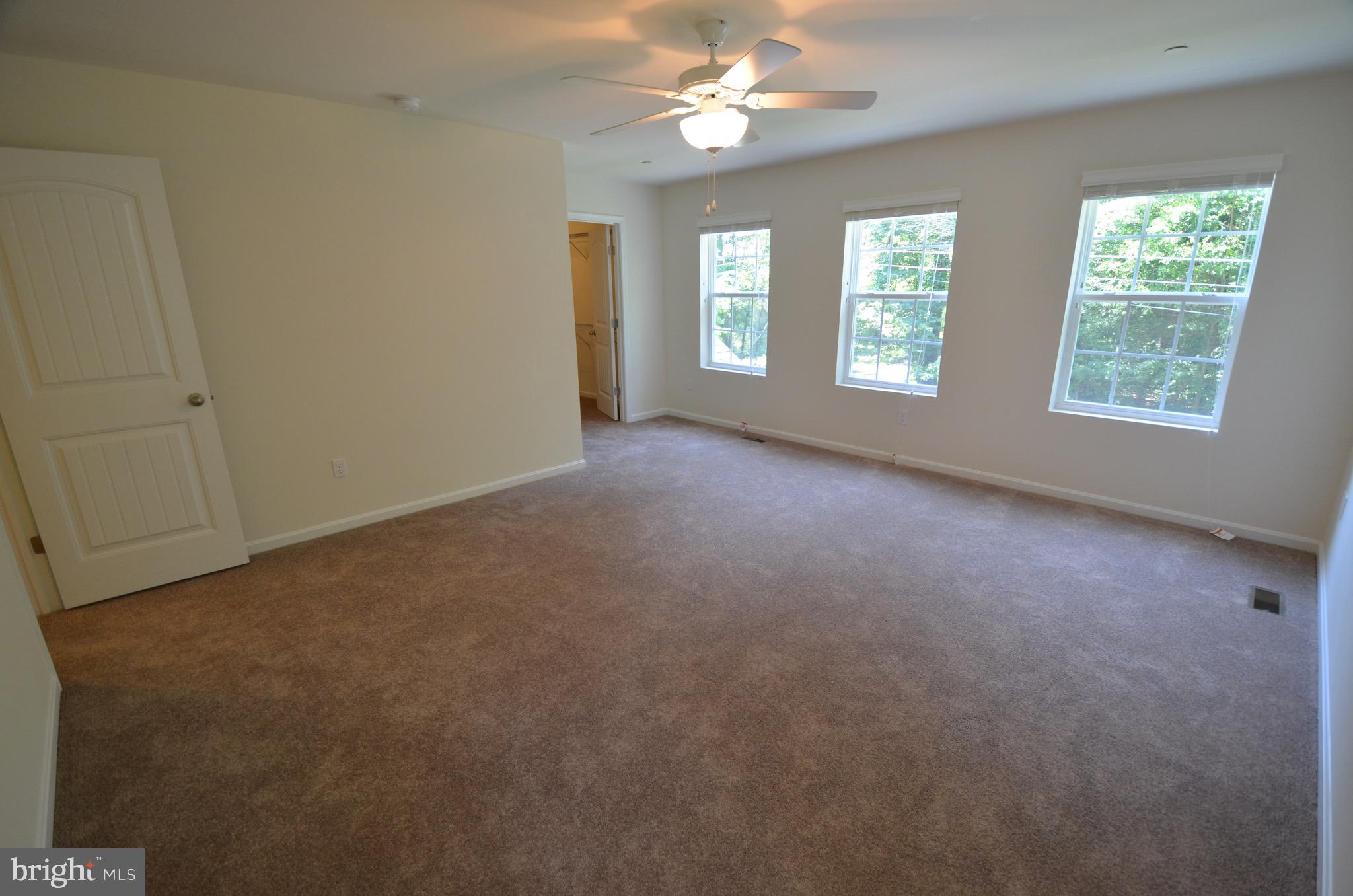 DEALE - Residential Lease