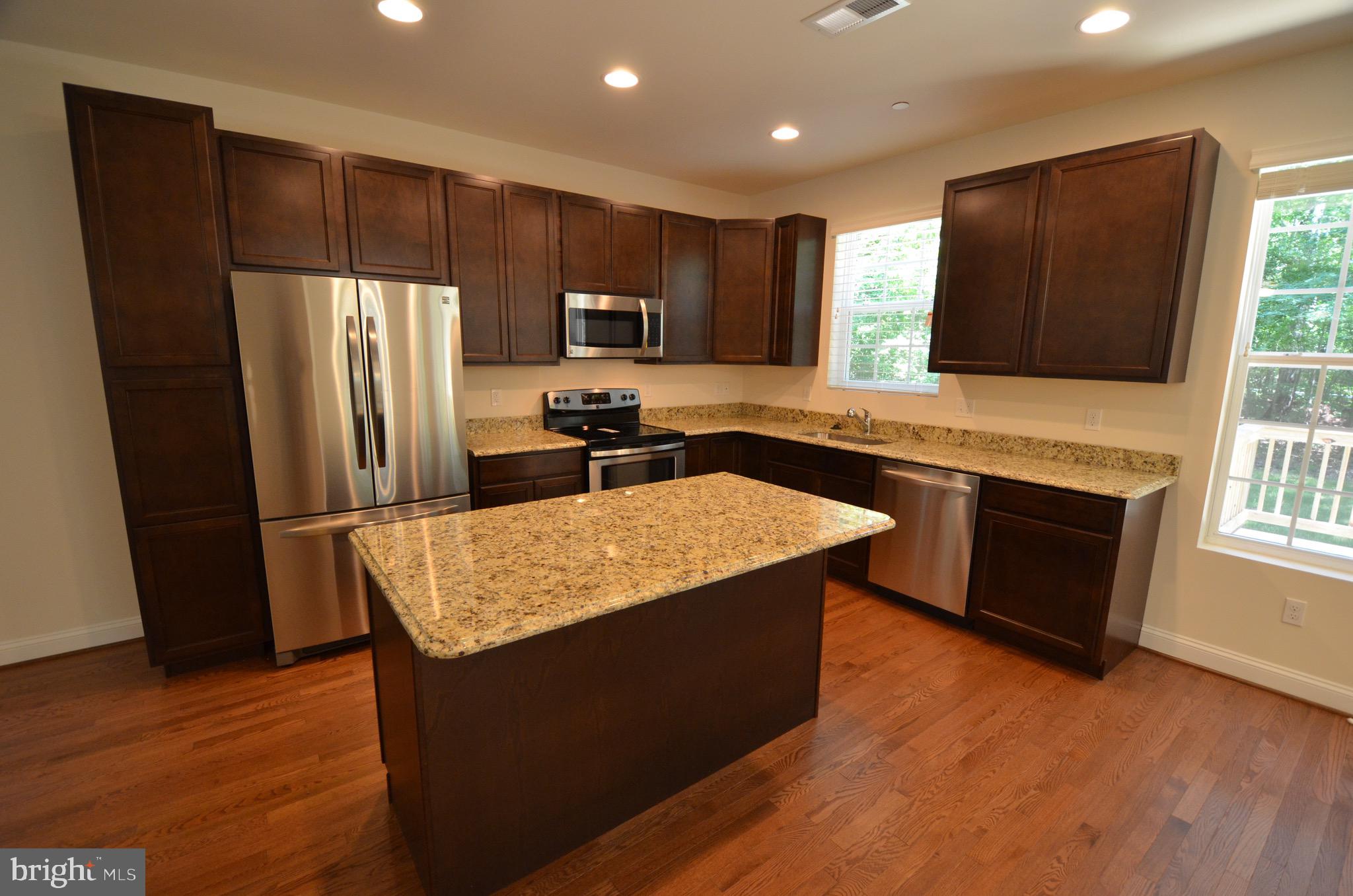 DEALE - Residential Lease