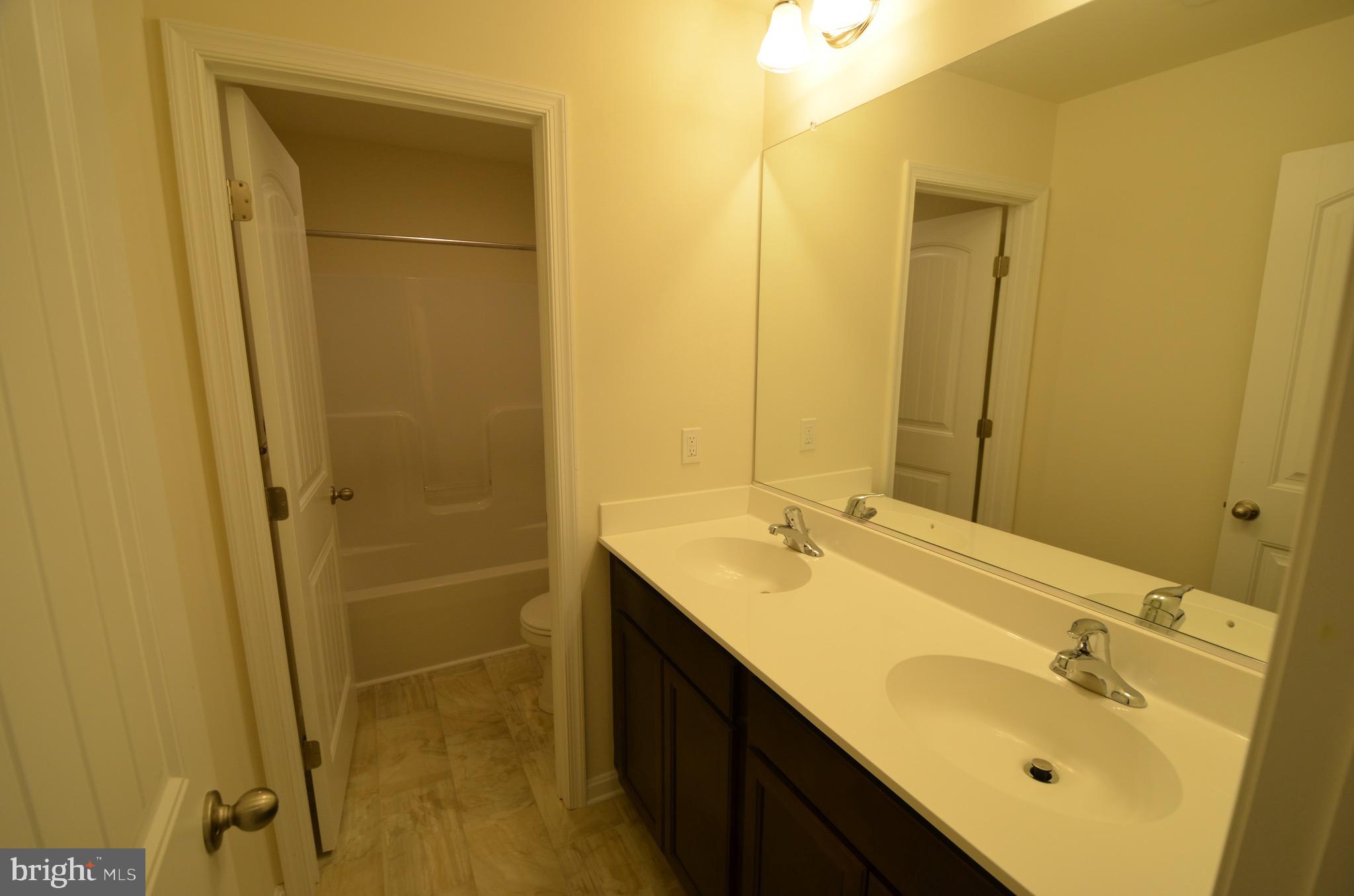 DEALE - Residential Lease