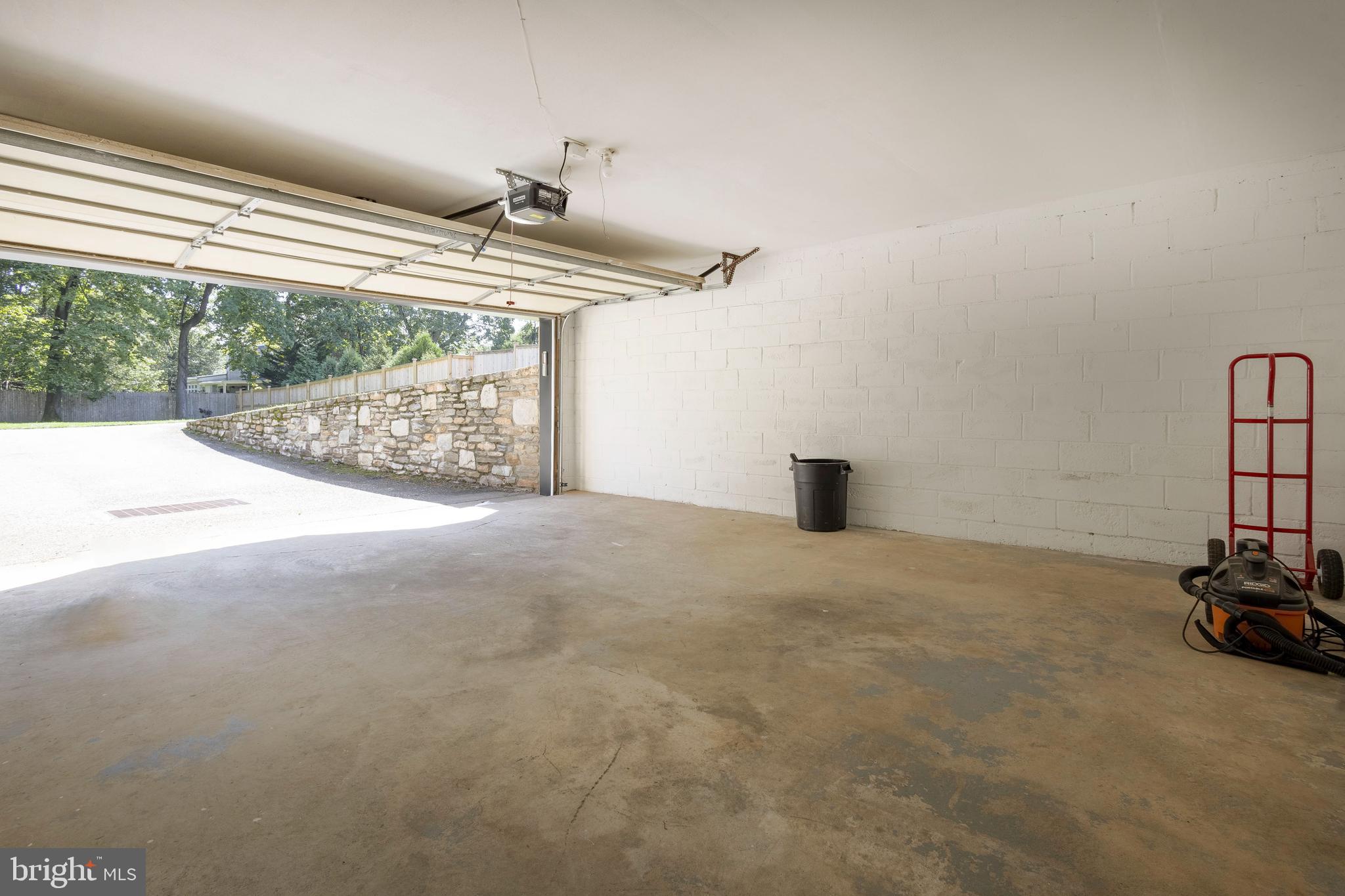 WYNDMOOR - Residential