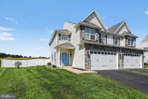 Townhouse For Sale - 140 Canvasback Lane #22<br/> ELIZABETHTOWN, PA 17022
