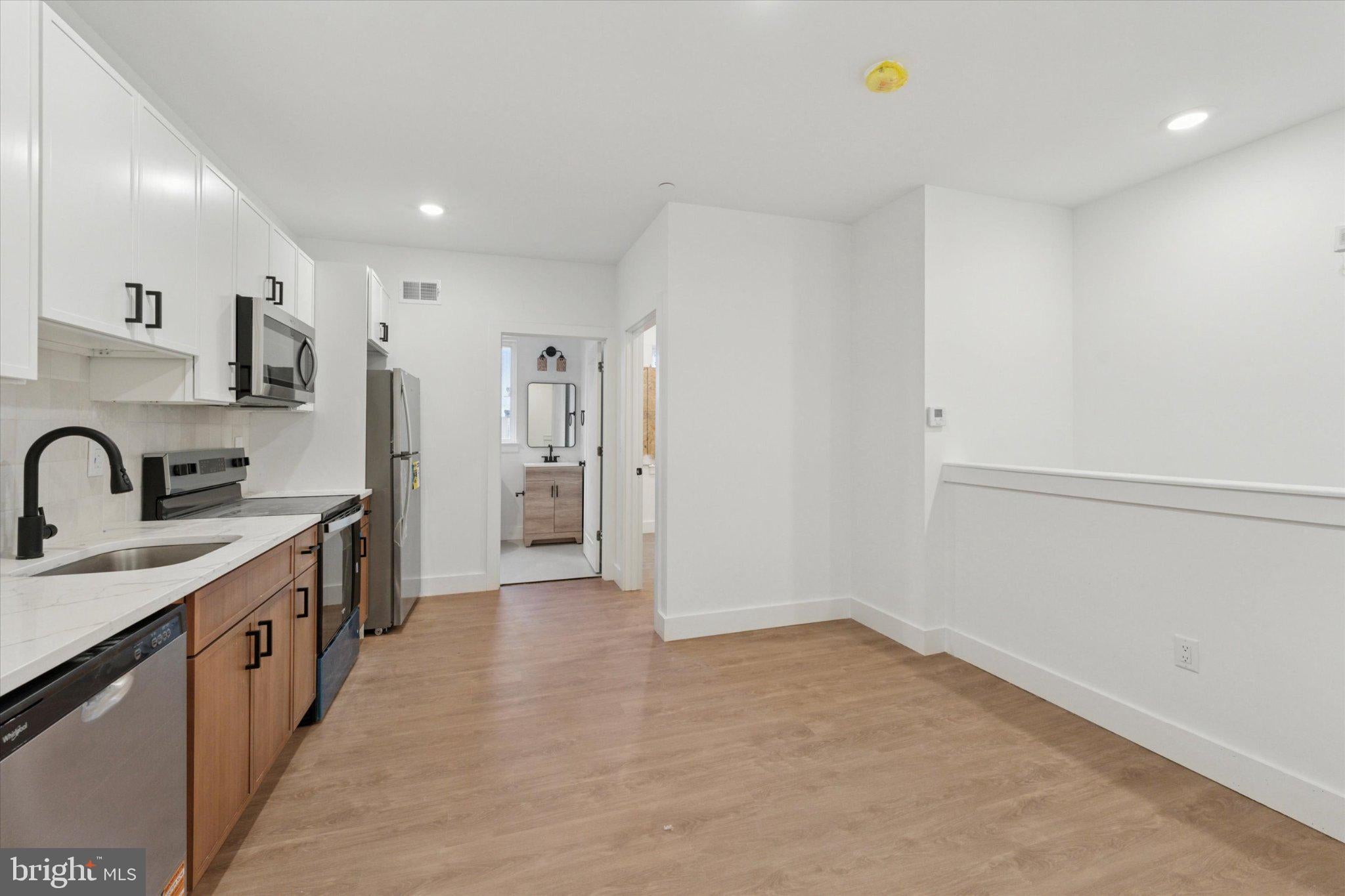 2520 N FRONT ST 202
