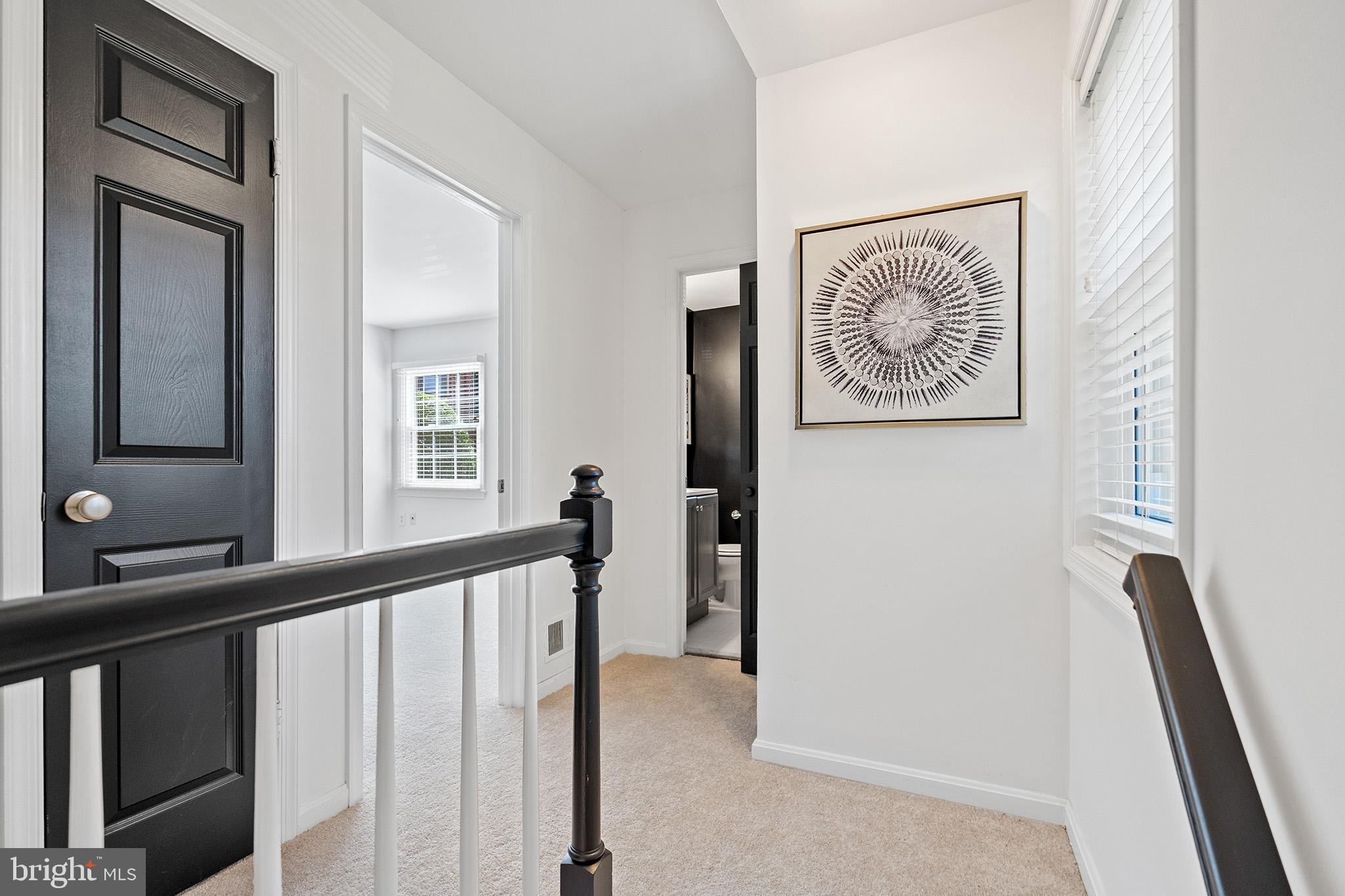 COLUMBIA COURT - Residential