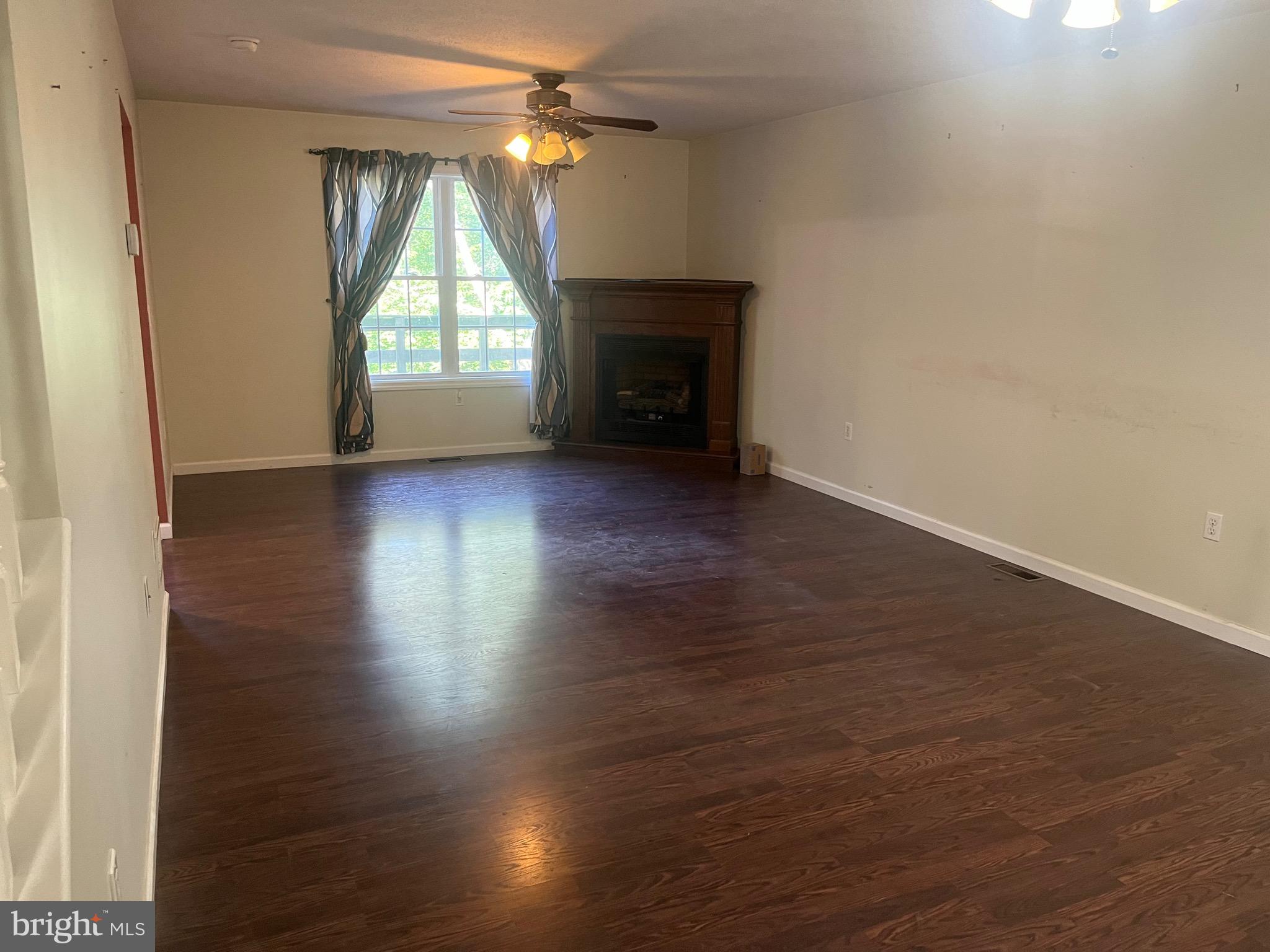 CRYSTAL VALLEY ESTATES - Residential