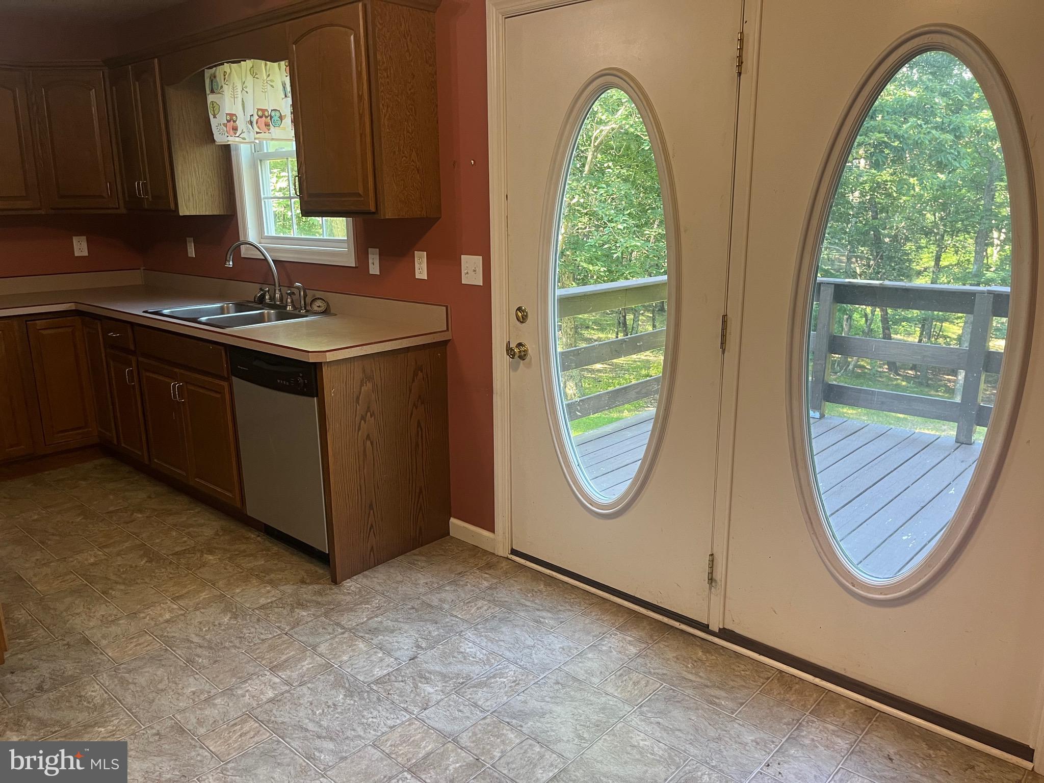 CRYSTAL VALLEY ESTATES - Residential