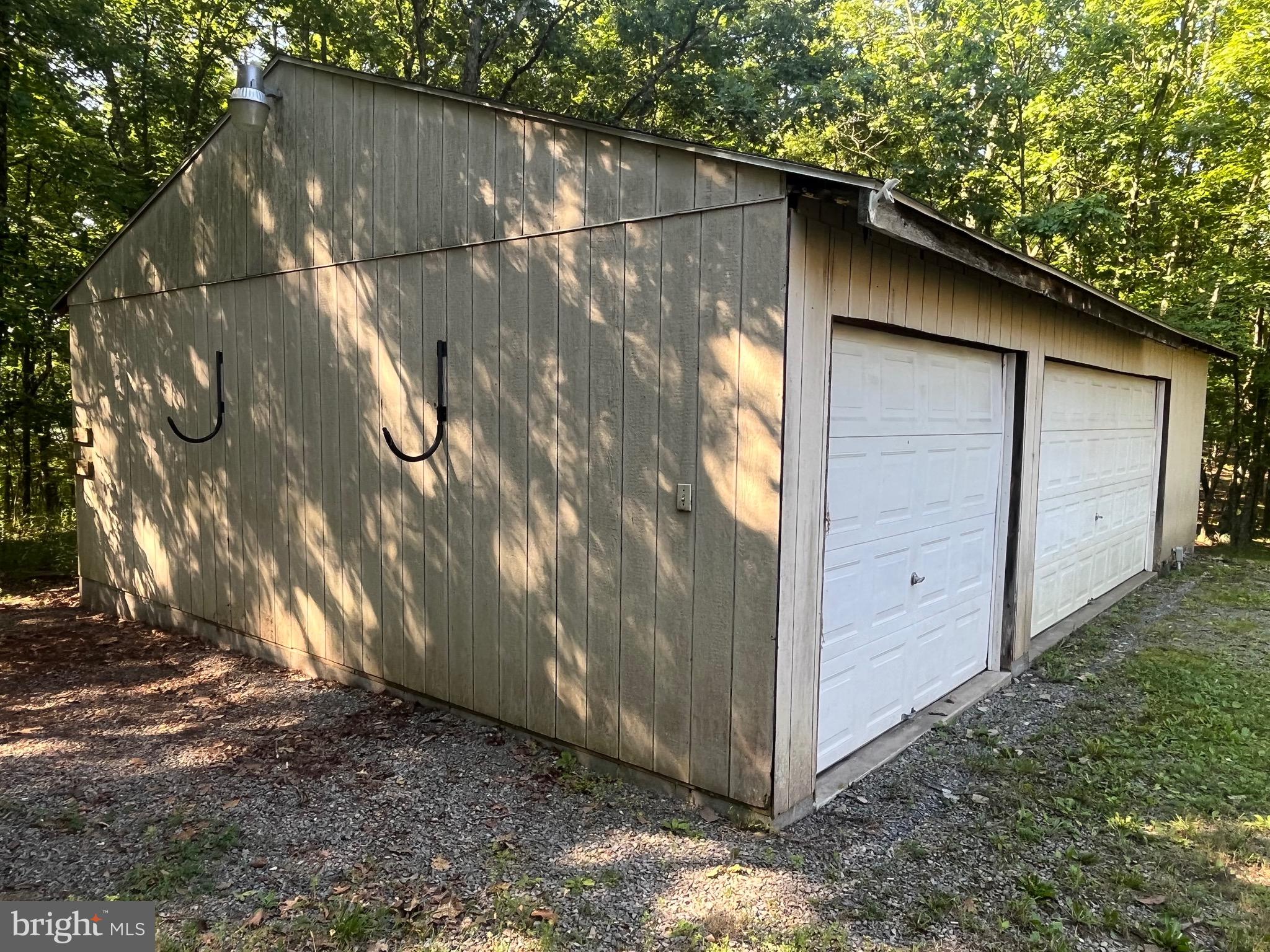 CRYSTAL VALLEY ESTATES - Residential