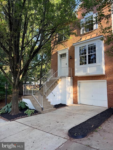 Townhouse For Rent - 47403 Darkhollow Falls Terrace<br/> STERLING, VA 20165