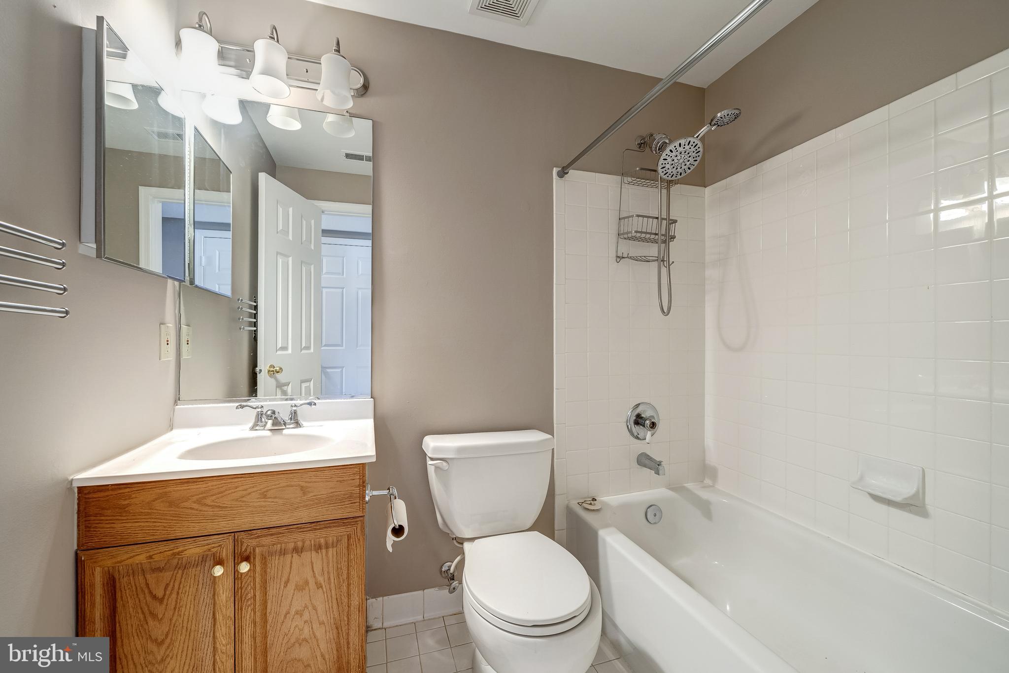 BRIDLEWOOD - Residential Lease