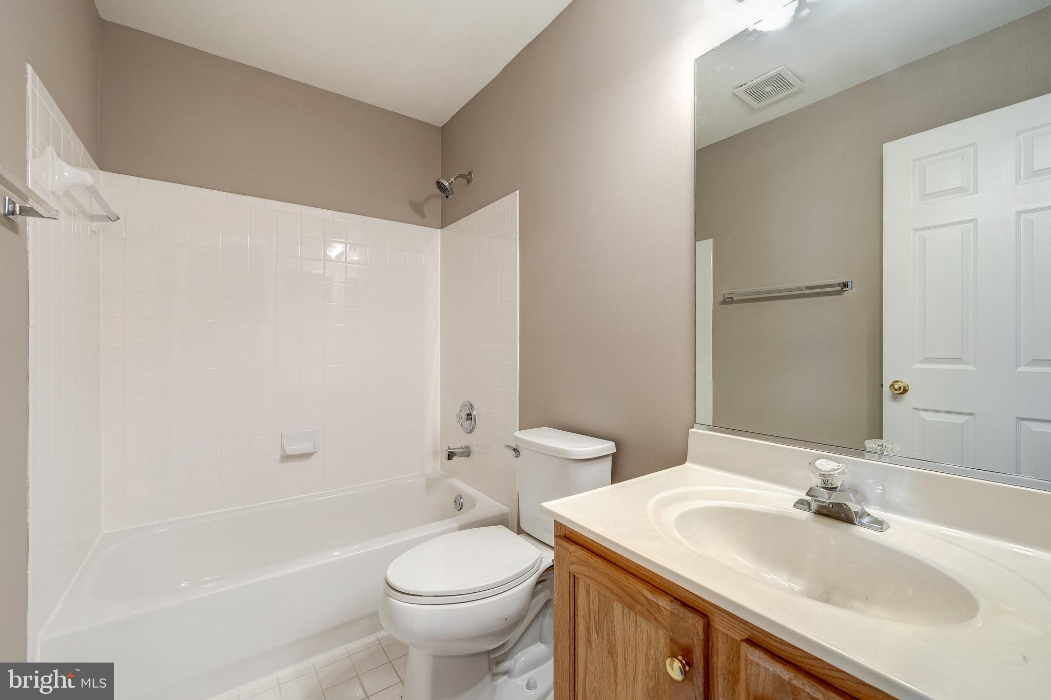 BRIDLEWOOD - Residential Lease