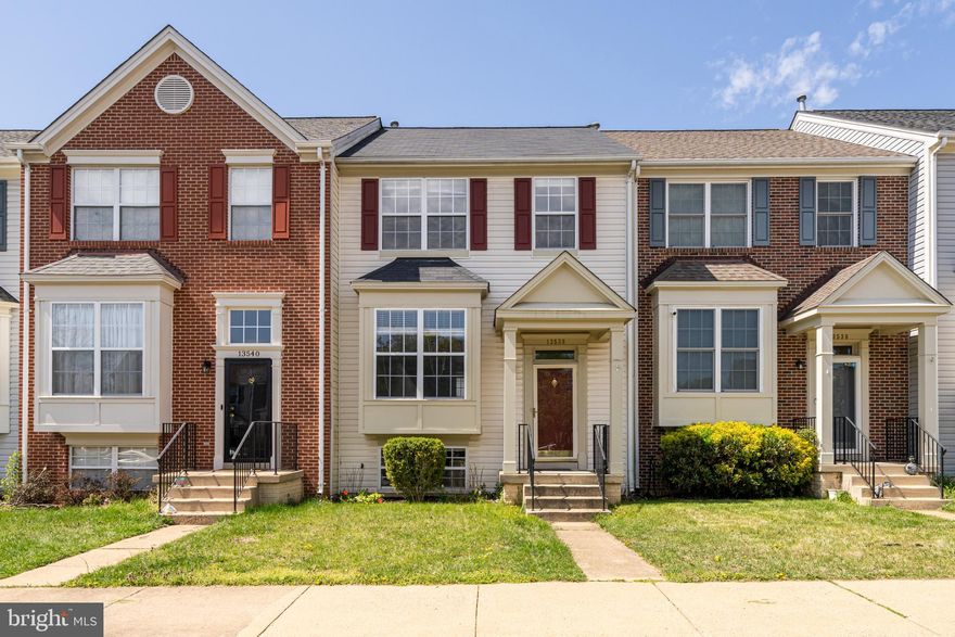 LOCATED AT THE END OF PRIVATE CUL-DE-SAC*ENJOY ALL SHOPPING, RESTAURANTS & MOVIE THEATRE JUST A FEW MINUTES AWAY FOR NIGHTLIGHT & WEEKEND FUN*EASY ACCESS TO ROUTE 66 & PRINCE WILLIAM COUNTY PARKWAY*READY FOR IMMEDIATE OCCUPANCY*OPEN, LIGHT & BRIGHT THROUGHOUT*OVER 2,100 FINISHED SQUARE FEET FEATURING 4 BEDROOMS, 3.5 BATHS & 2 ASSIGNED PARKING SPOTS*FRESHLY PAINTED THROUGHOUT*COVERED FRONT PORTICO*FOYER WITH CERAMIC TILE FLOOR & SHELF*OPEN LIVING ROOM WITH BOX/BAY WINDOW*DINING ROOM WITH CHANDELIER*BEAUTIFUL KITCHEN WITH CENTER ISLAND, ALL STAINLESS STEEL APPLIANCES, WHITE CABINETS & POT RACK*VERSATILE OPEN FAMILY ROOM OFF OF KITCHEN*HALF BATH WITH CERAMIC TILE FLOOR & PEDESTAL SINK*WALK OUT TO FULL LENGTH TREX DECK*PRIMARY BEDROOM WITH VAULTED CEILINGS & WALK IN CLOSET*PRIMARY BATH WITH CERAMIC TILE FLOOR, SEPARATE SHOWER & OVERSIZED 2 PERSON SOAKING TUB*2 ADDIONAL BEDROOMS & 2ND FULL BATH WITH CERAMIC TILE FLOOR ON UPPER LEVEL*FINISHED LOWER LEVEL FEATURES HUGE OPEN REC ROOM WITH CUT OUT FOR ENTERTAINMENT SYSTEM, 4TH BEDROOM & 3RD FULL BATH WITH CERAMIC TILE FLOOR*EXTRA SHELVING & STORAGE UNDER STAIRS*WALK OUT TO FULLY FENCED IN REAR YARD WITH DESIGNER PATIO*