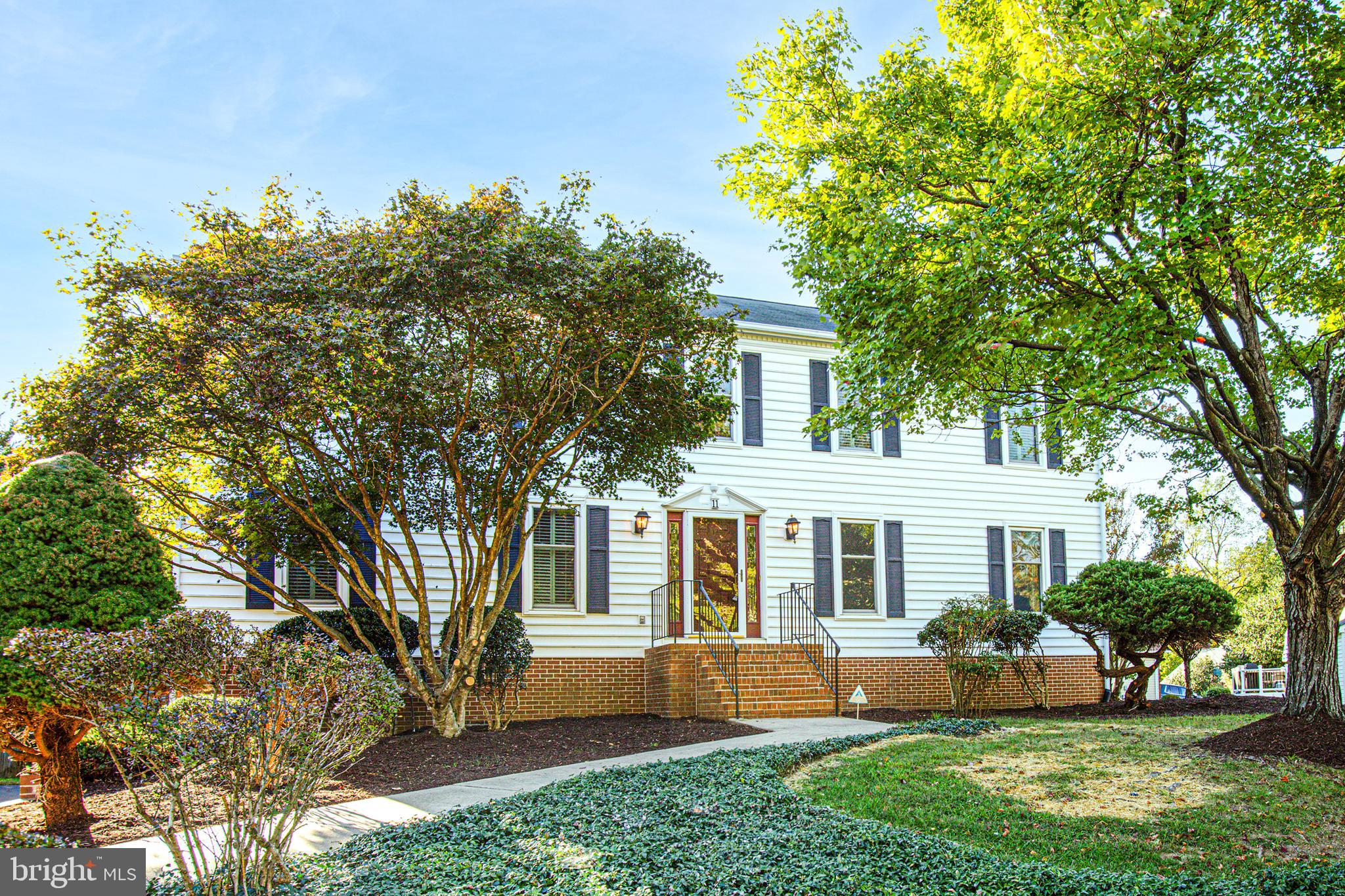 RIDGE POINTE - Residential