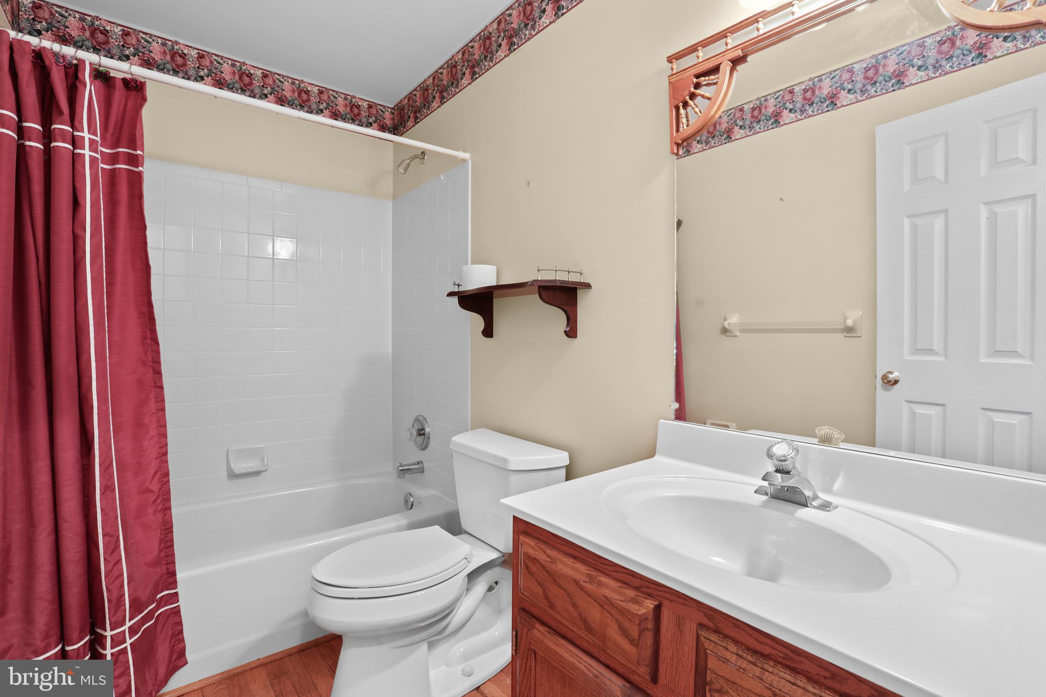 RIDGE POINTE - Residential