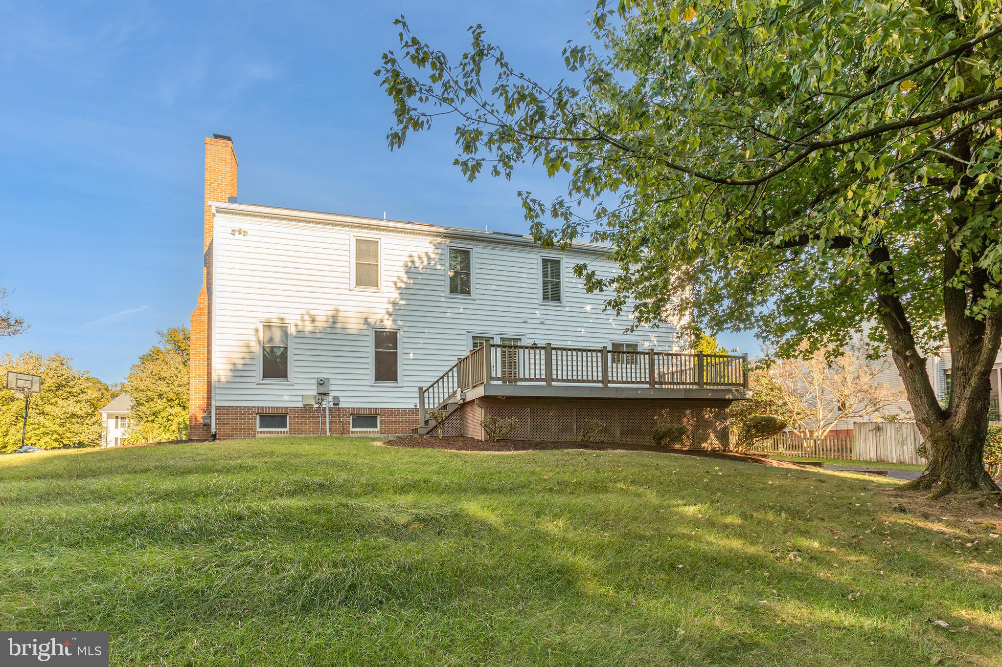 RIDGE POINTE - Residential