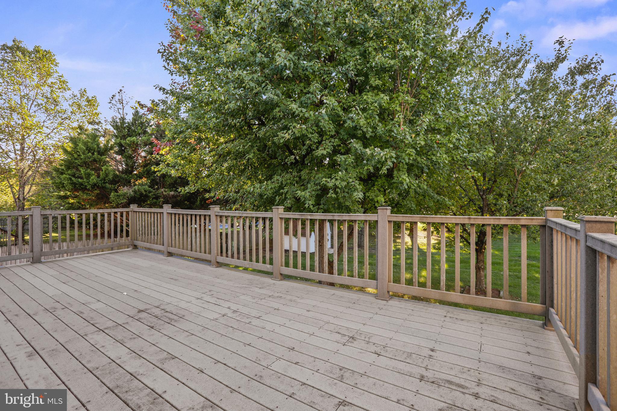 RIDGE POINTE - Residential