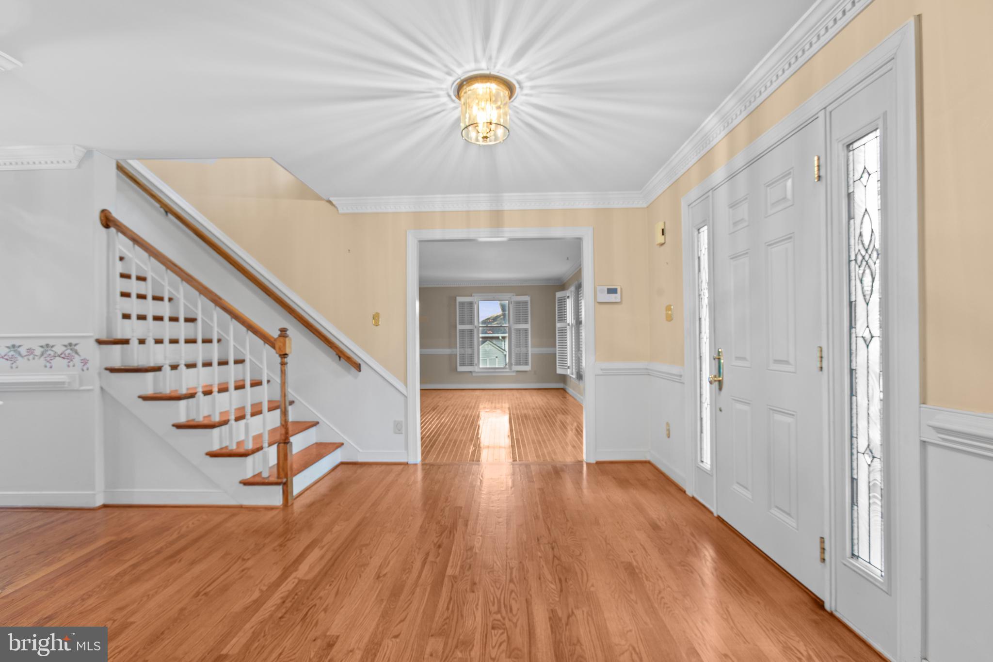 11 N POINTE DRIVE