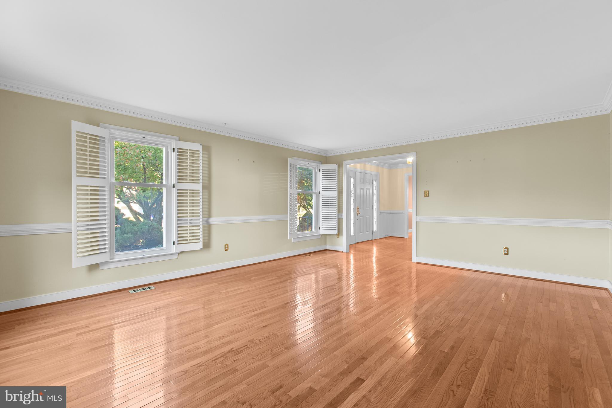 RIDGE POINTE - Residential