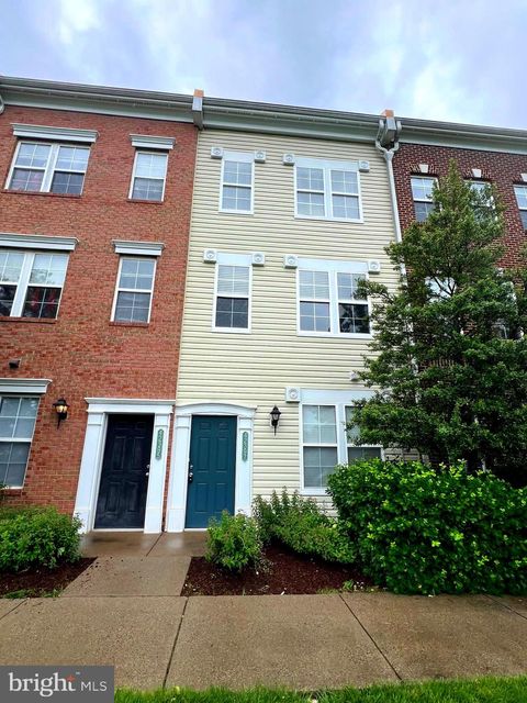 42397 GOLDENSEAL SQUARE BRAMBLETON VA 20148