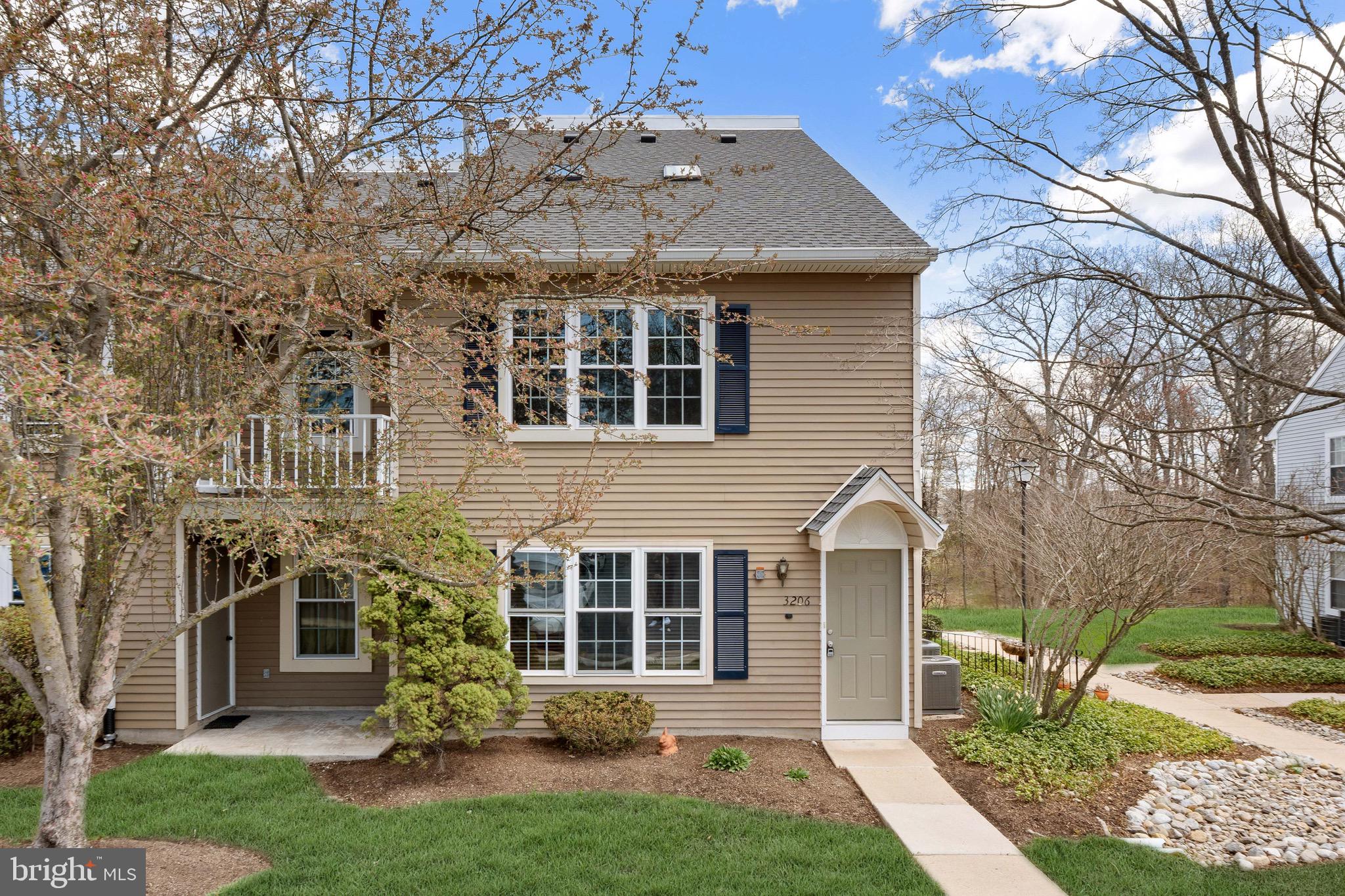 SOCIETY PL - Residential