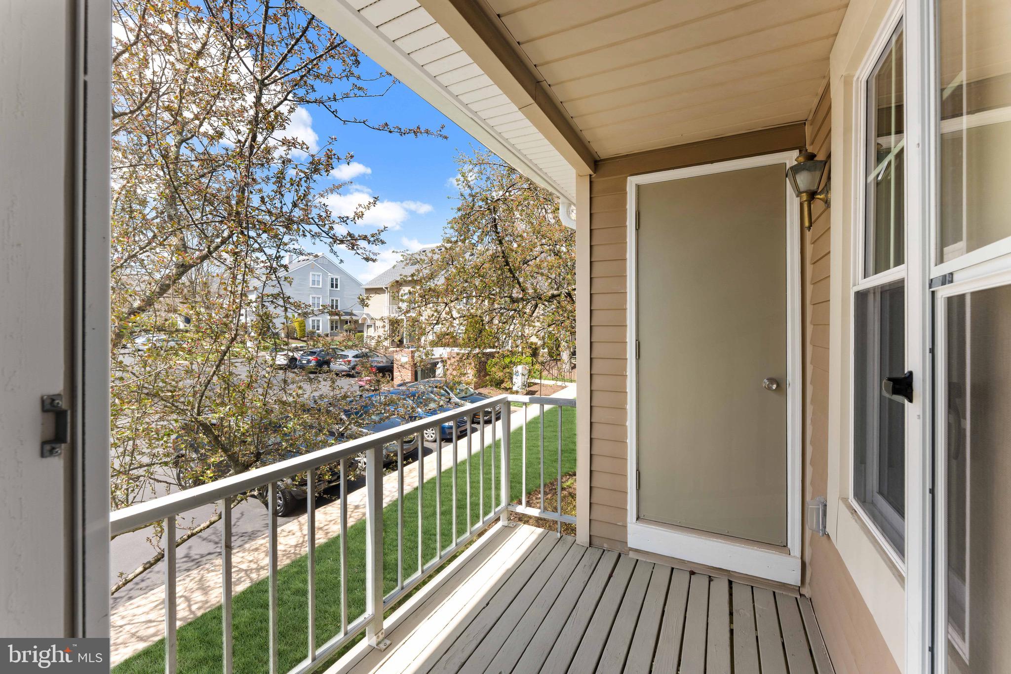 SOCIETY PL - Residential