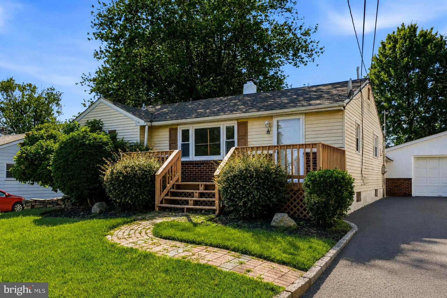 234 GARDEN AVENUE