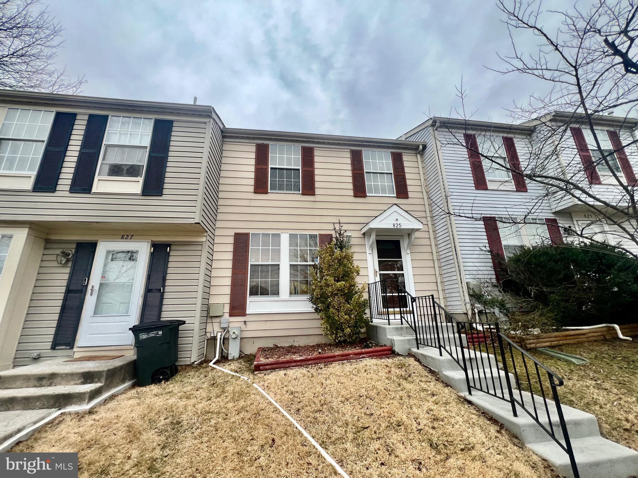 WOODBRIDGE CENTER - Residential