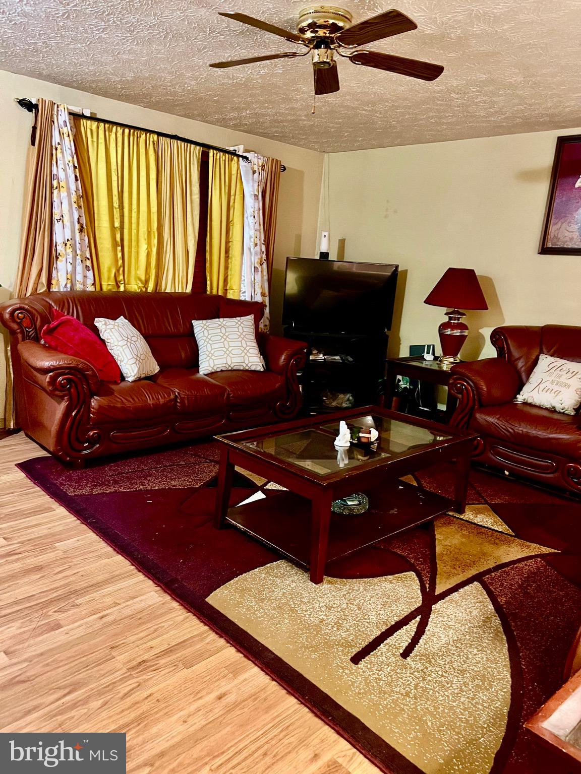 WOODBRIDGE CENTER - Residential