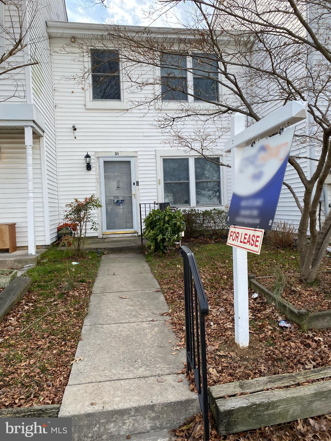 MIDDLE RIVER - Residential Lease