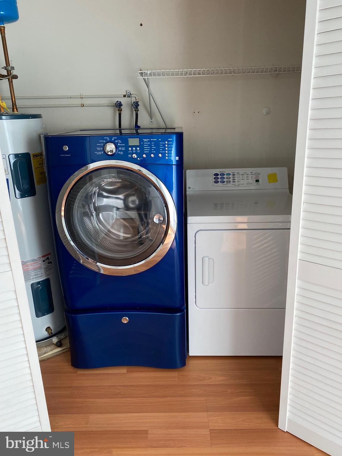 MIDDLE RIVER - Residential Lease