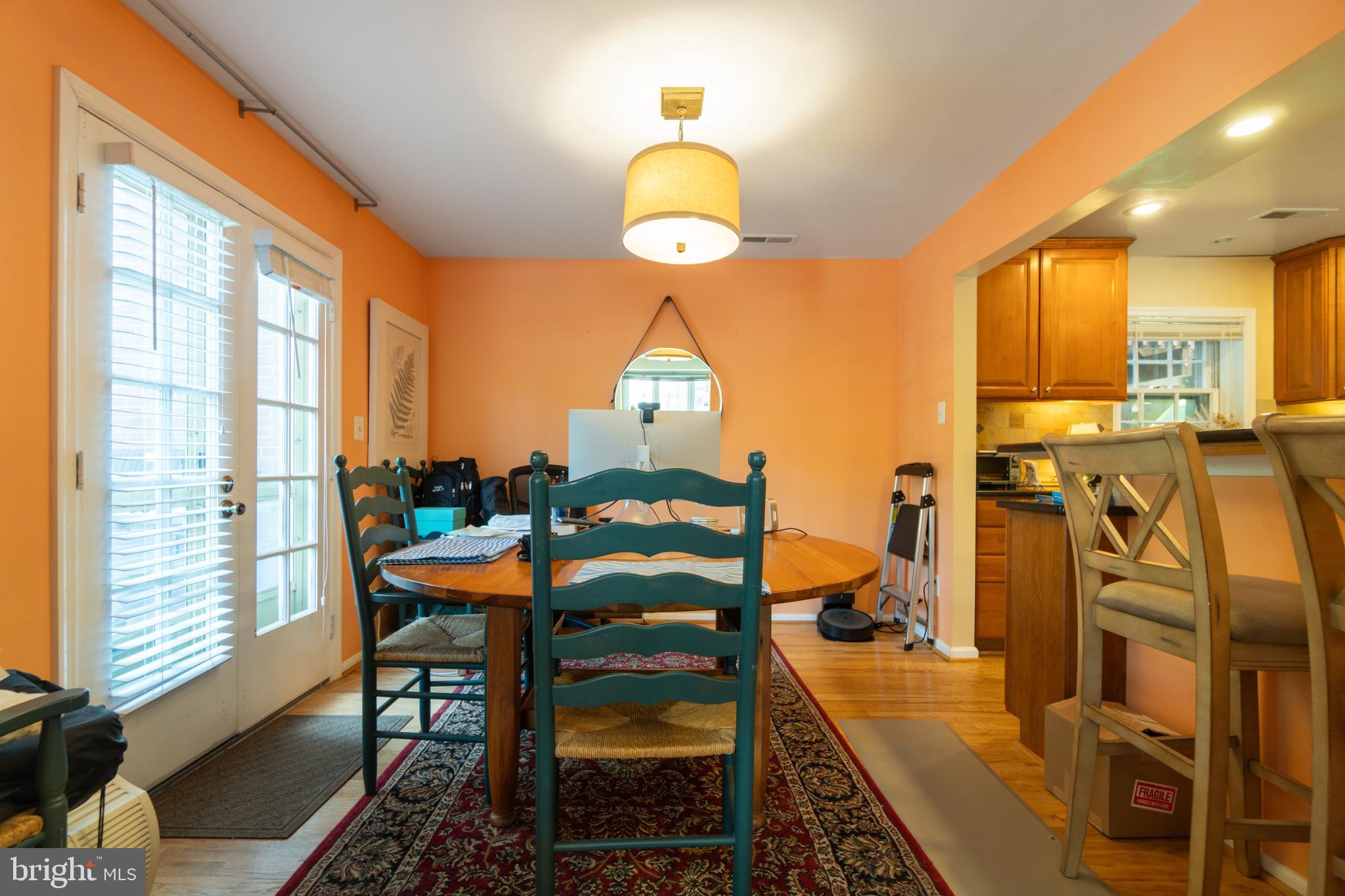 KENWOOD FOREST - Residential