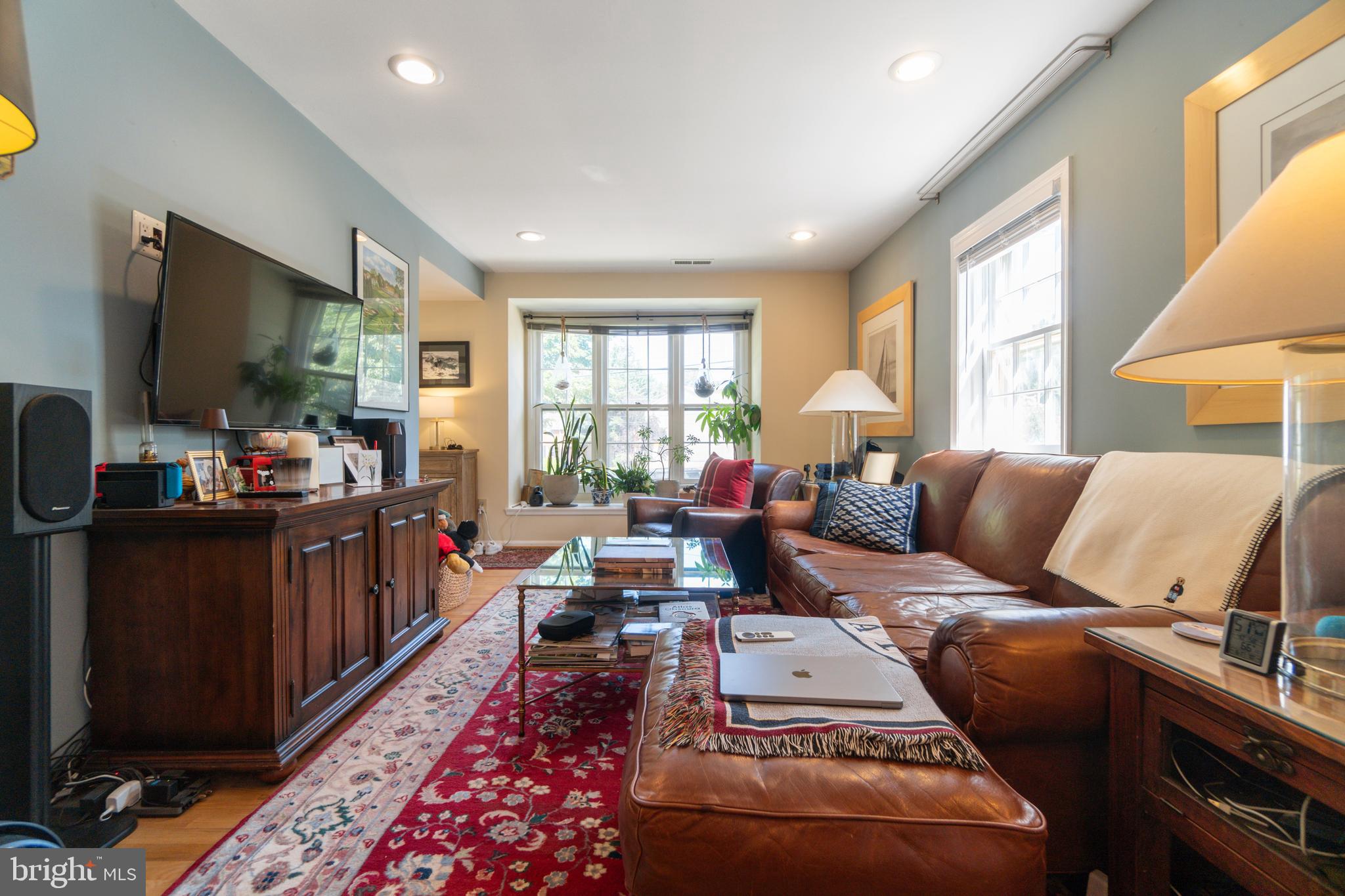 KENWOOD FOREST - Residential