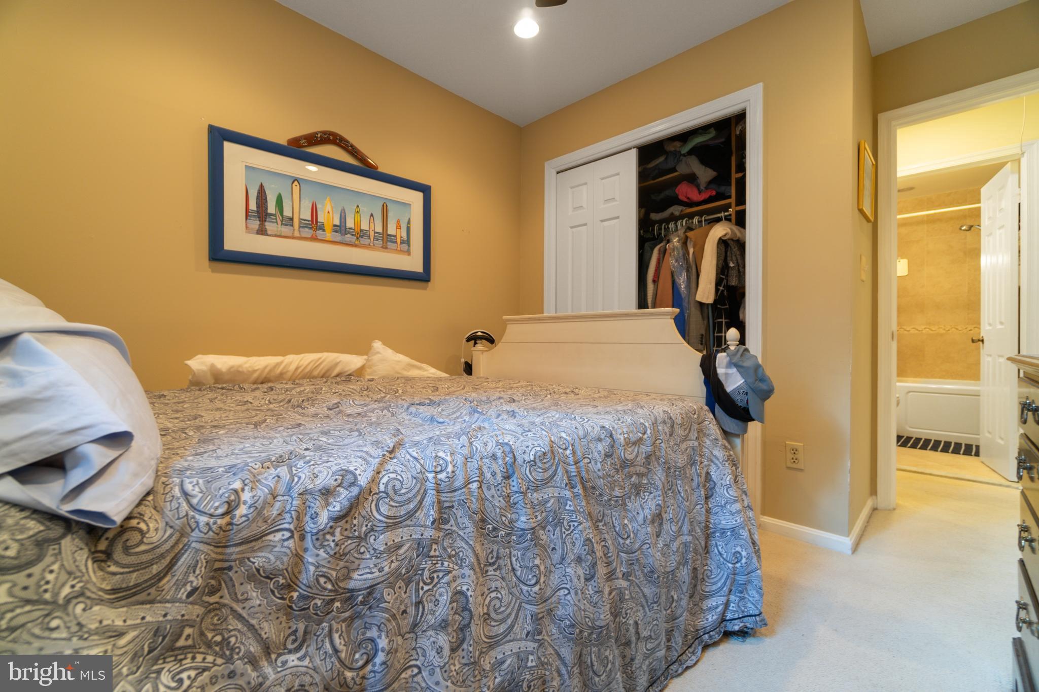 KENWOOD FOREST - Residential