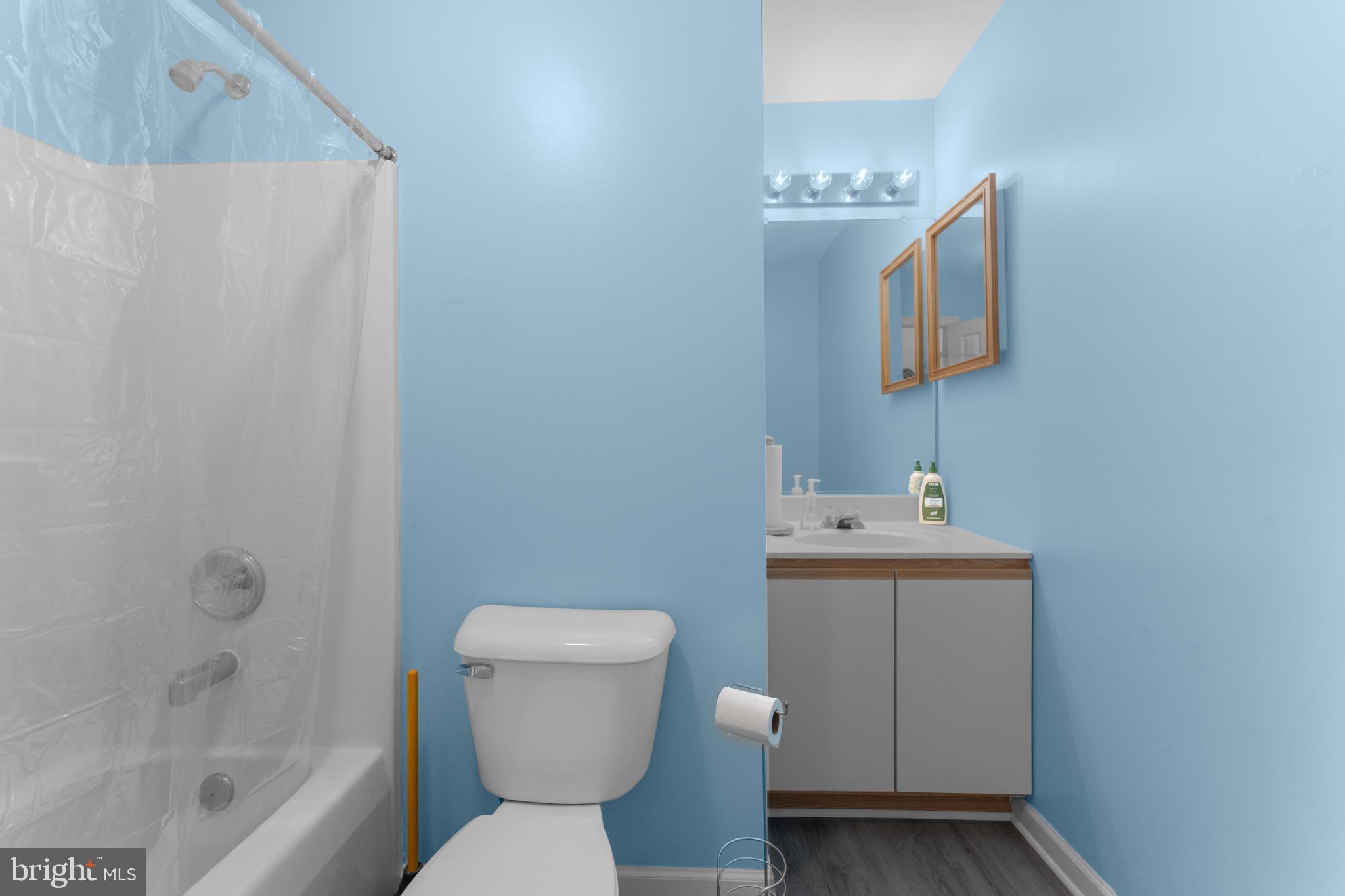 GORDON OAKS - Residential