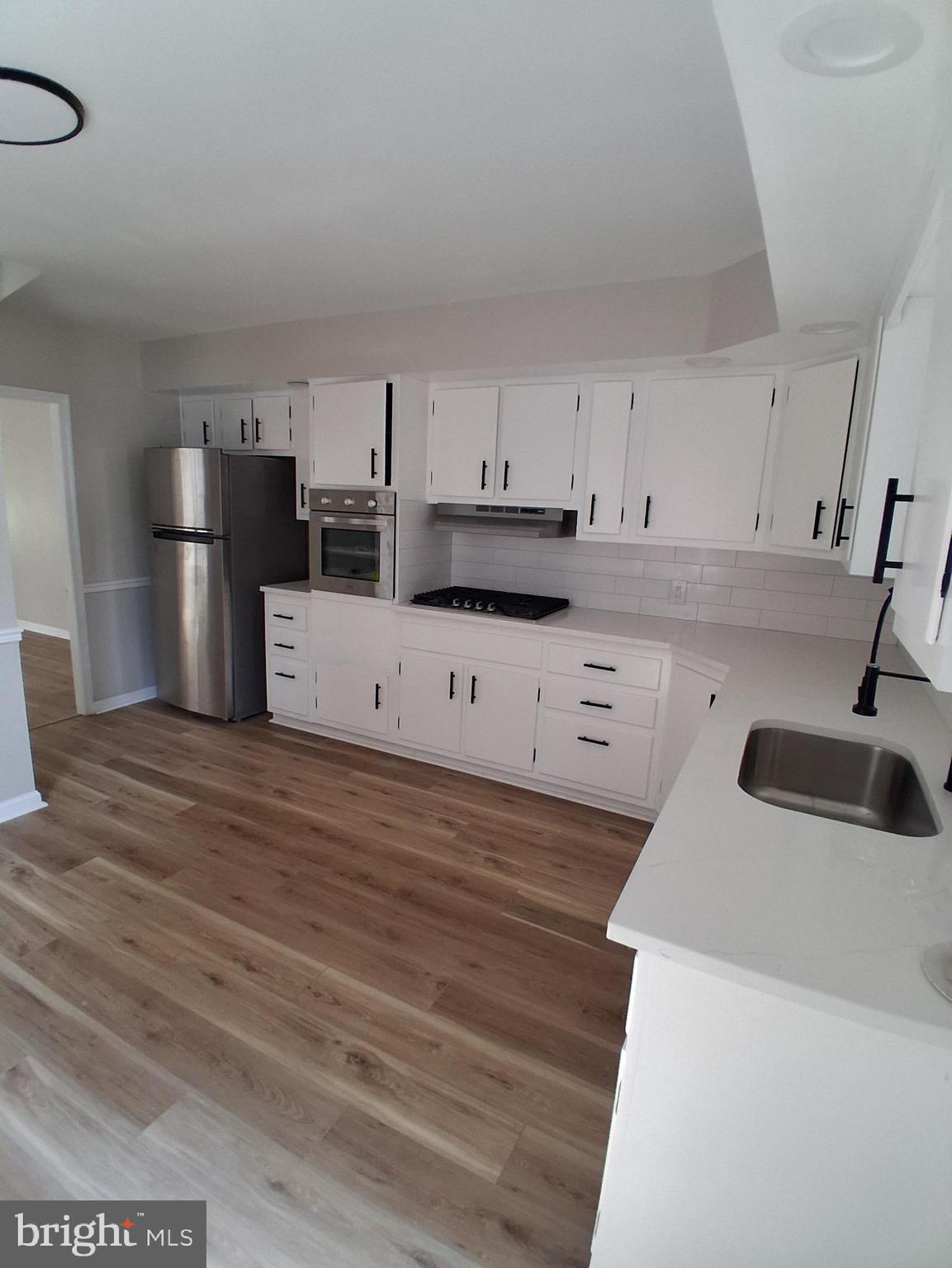 235 W ELM STREET