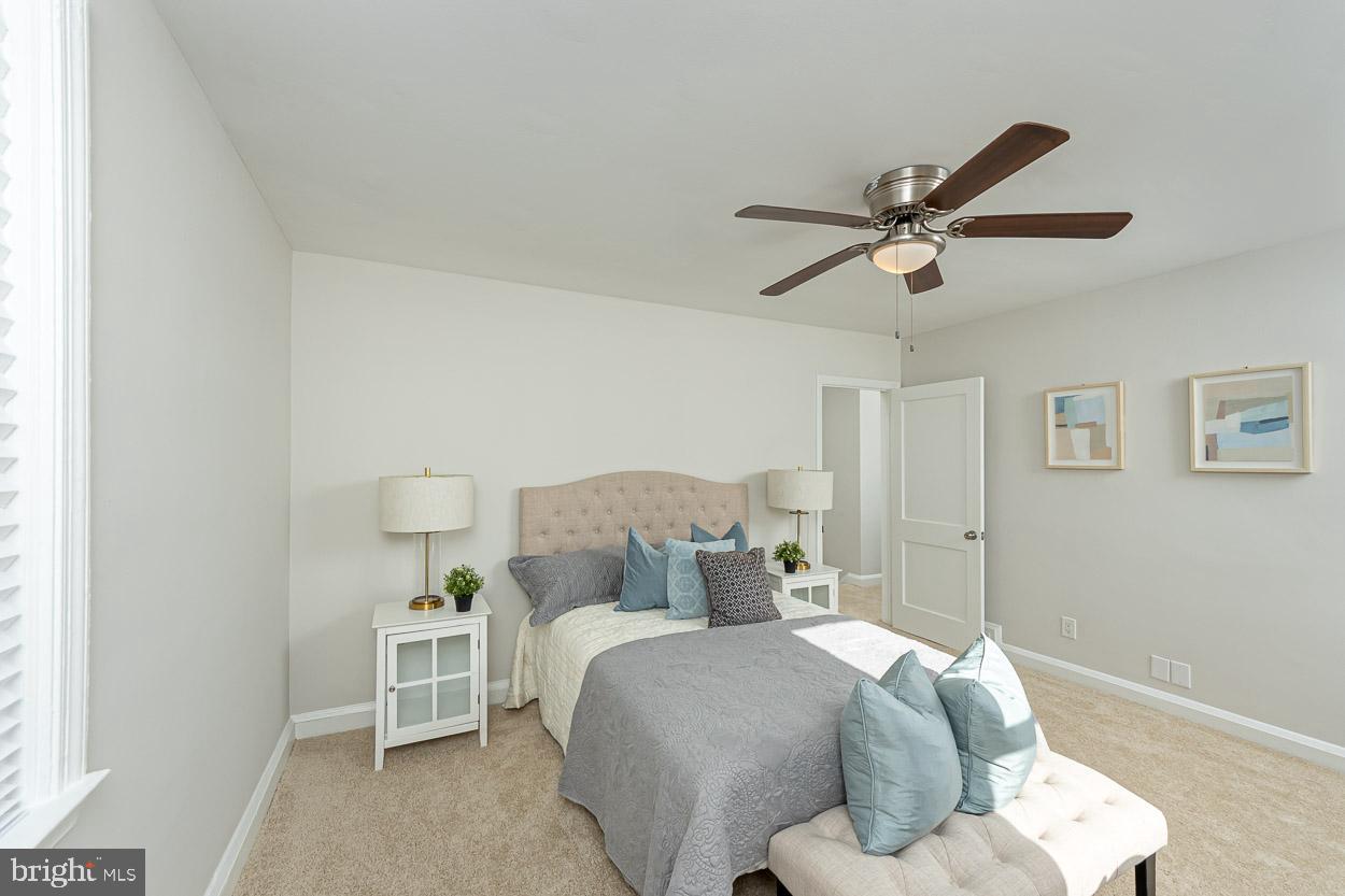 WINDSOR HILLS - Residential