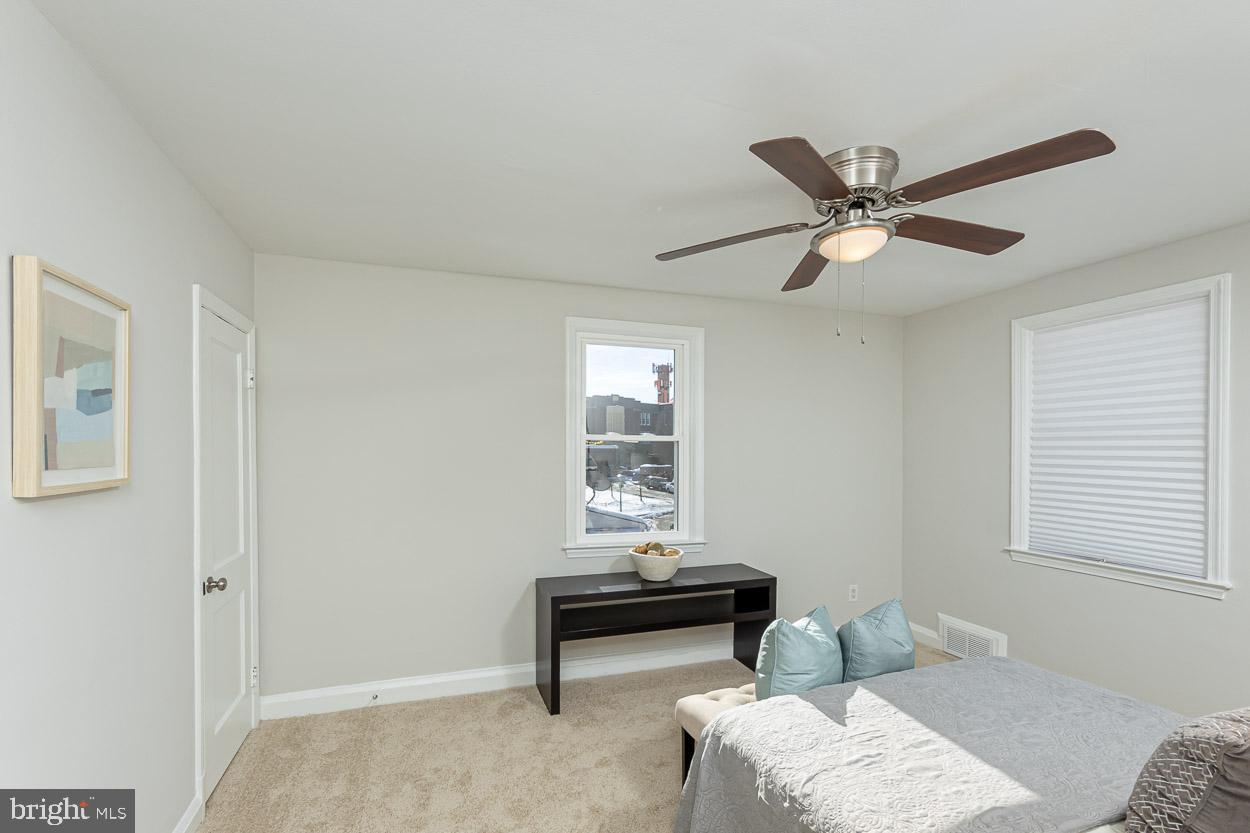 WINDSOR HILLS - Residential