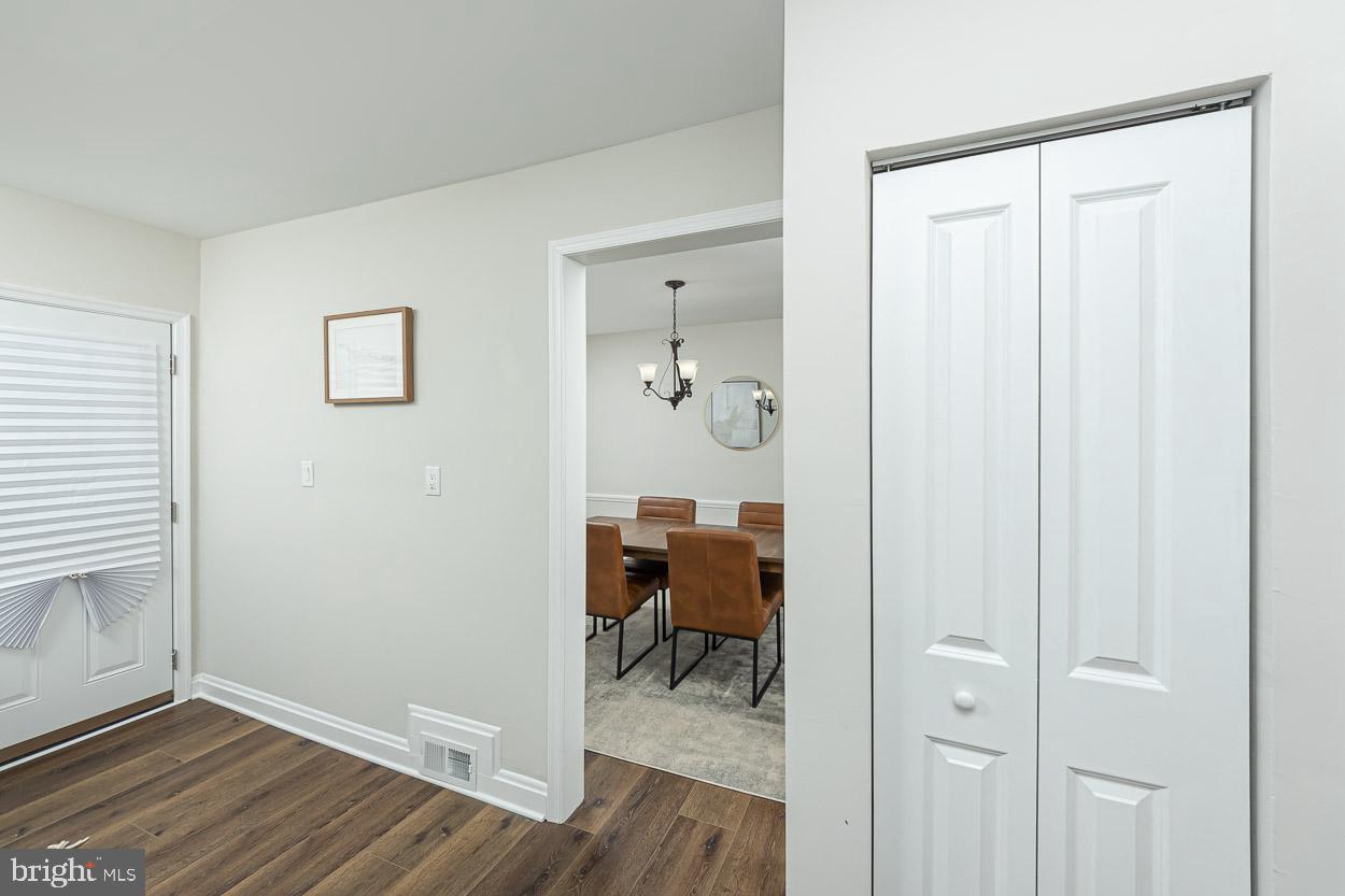 WINDSOR HILLS - Residential