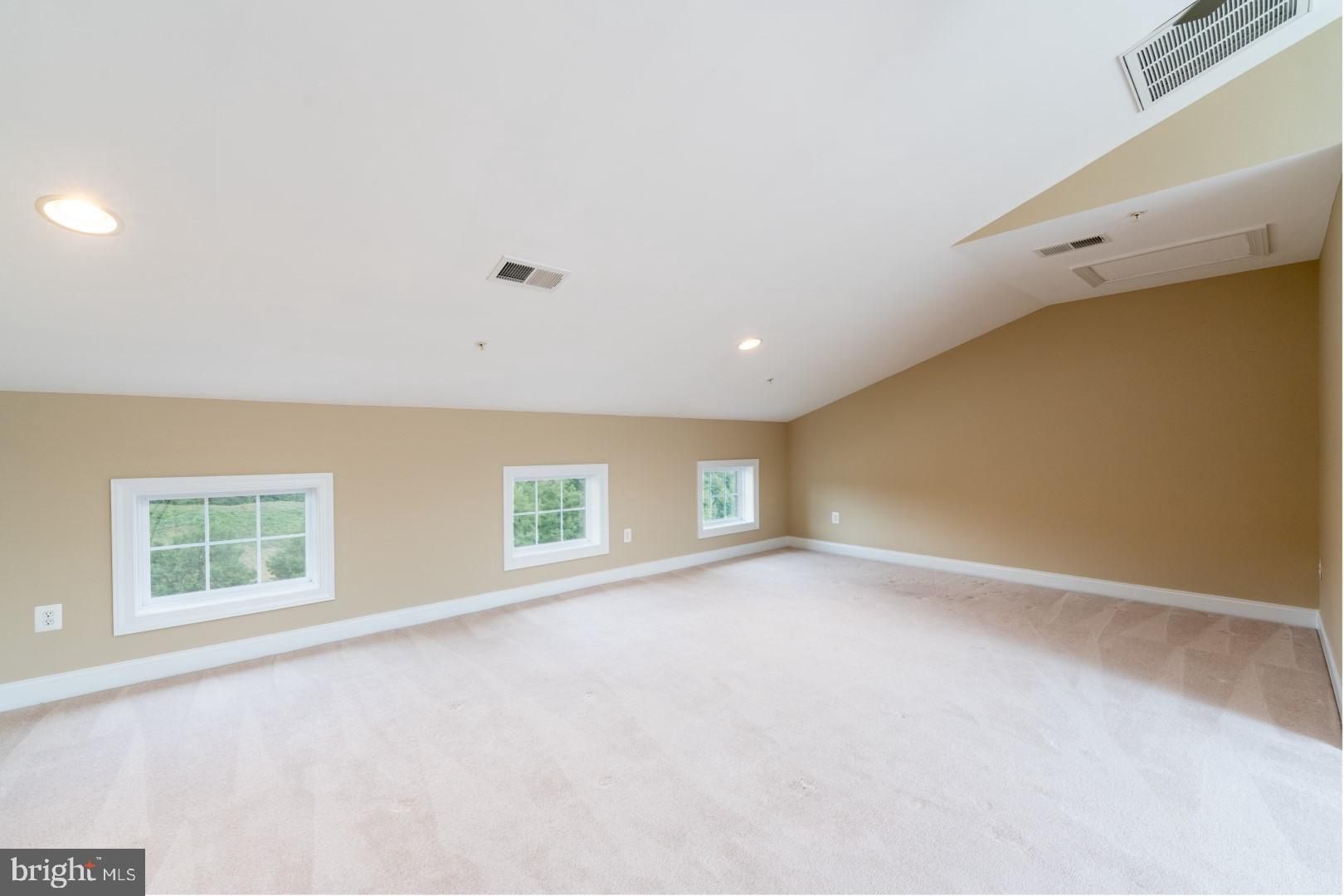 THE ENCLAVE AT ARUNDEL PRESERVE - Residential Lease