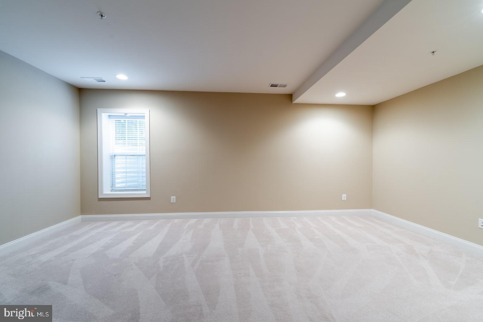 THE ENCLAVE AT ARUNDEL PRESERVE - Residential Lease