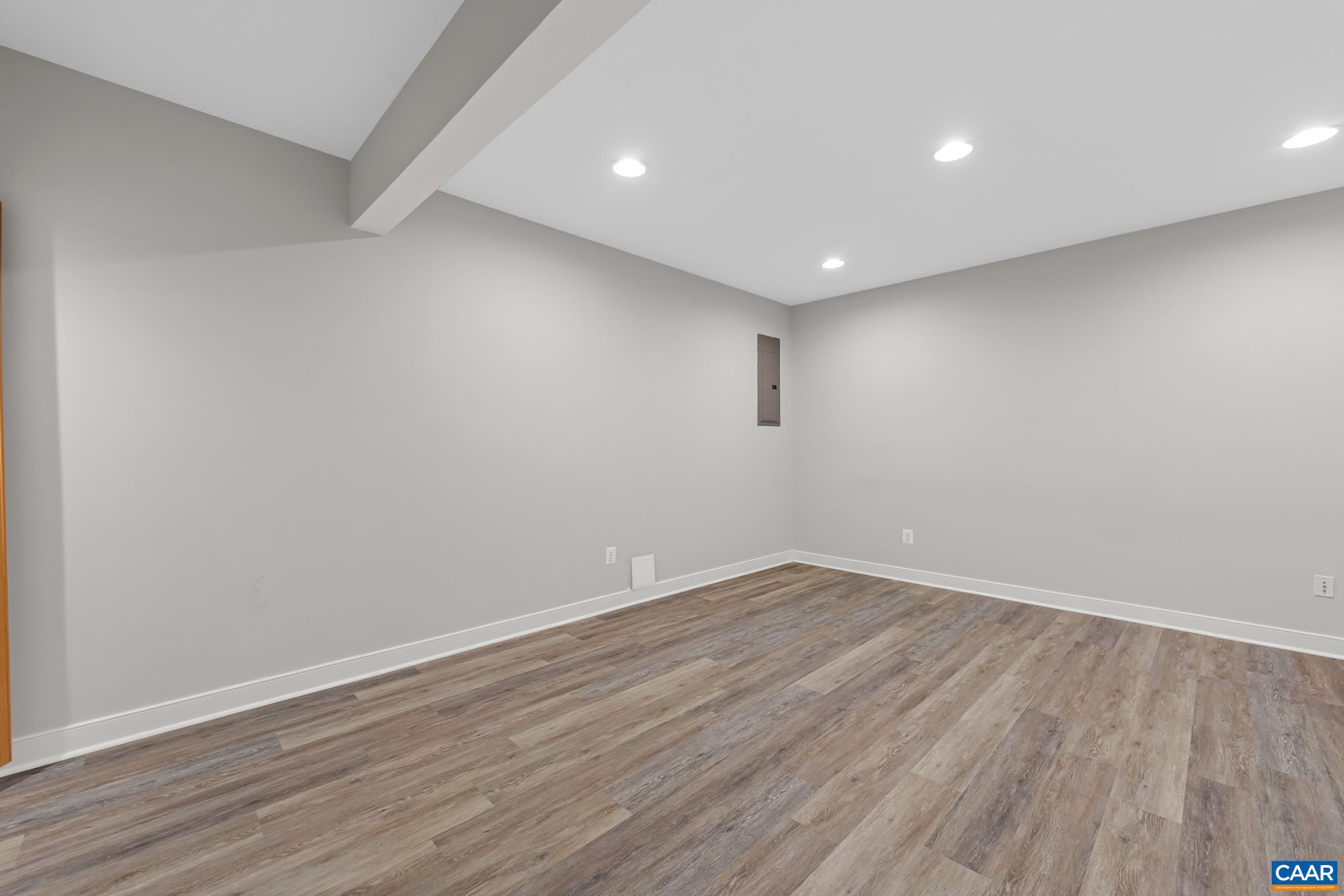 PAVILIONS AT PANTOPS - Residential