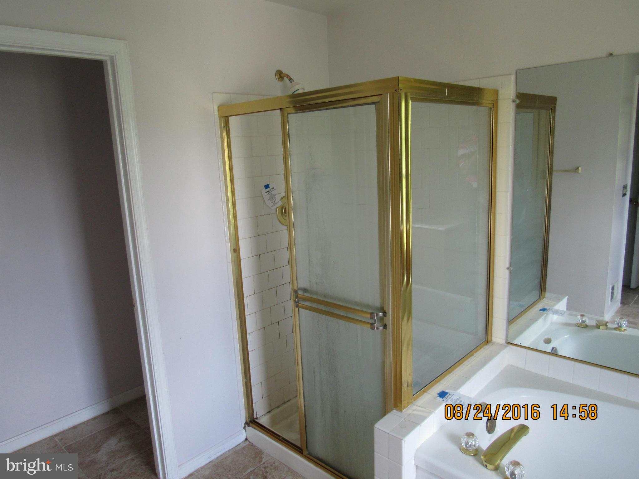 WOODBRIDGE PLAT 4 - Residential