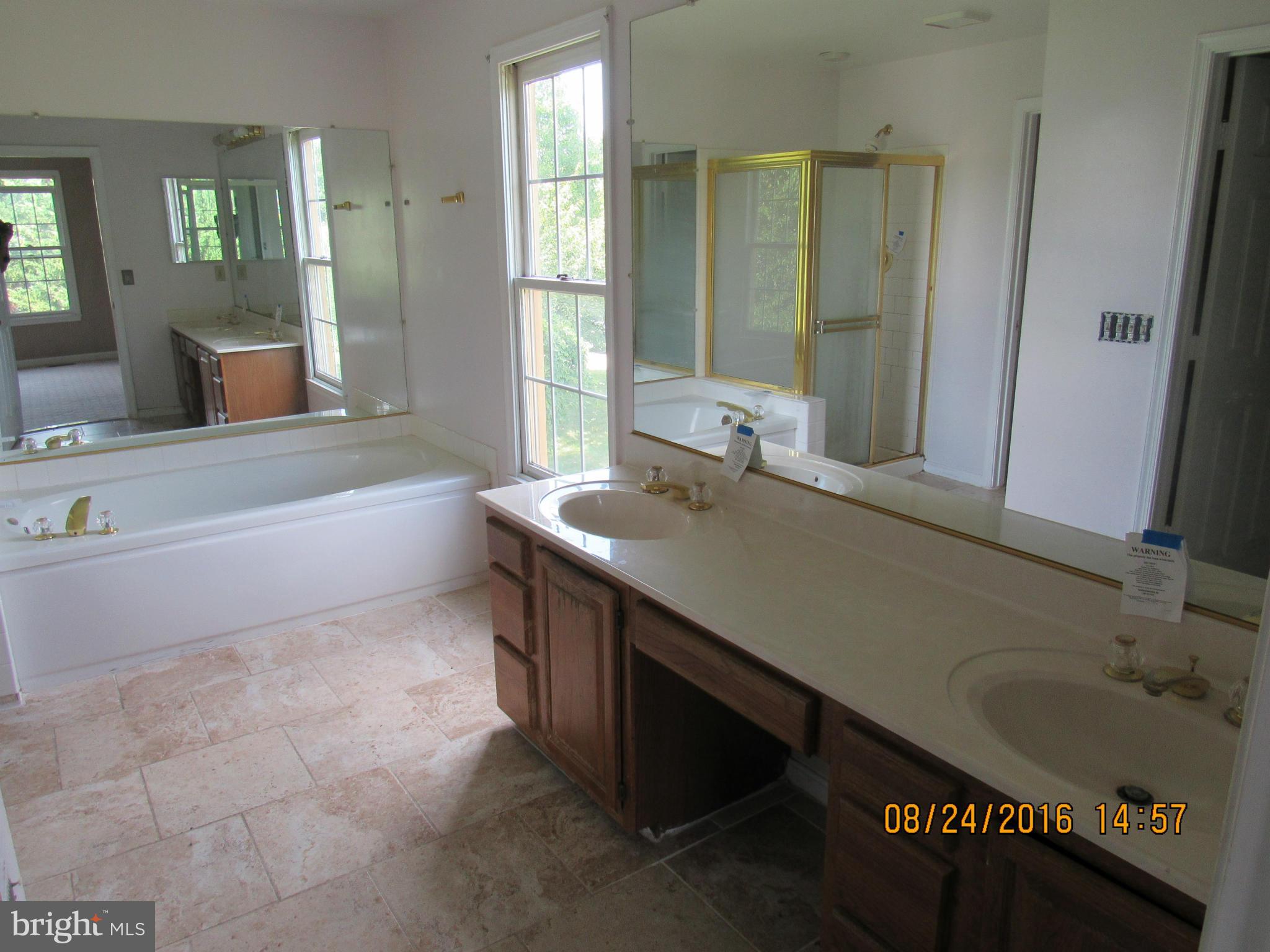 WOODBRIDGE PLAT 4 - Residential