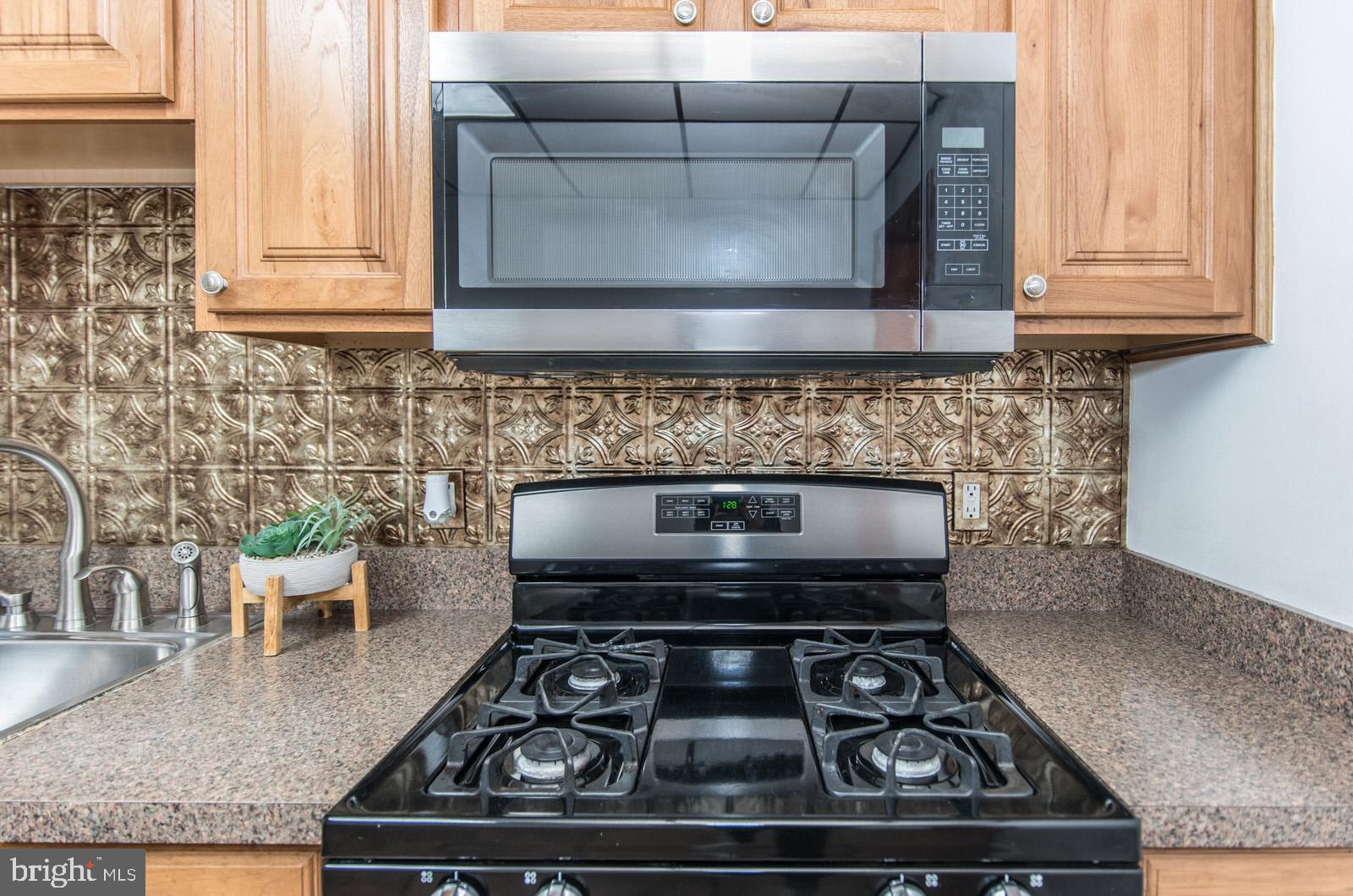 PORT RICHMOND - Residential